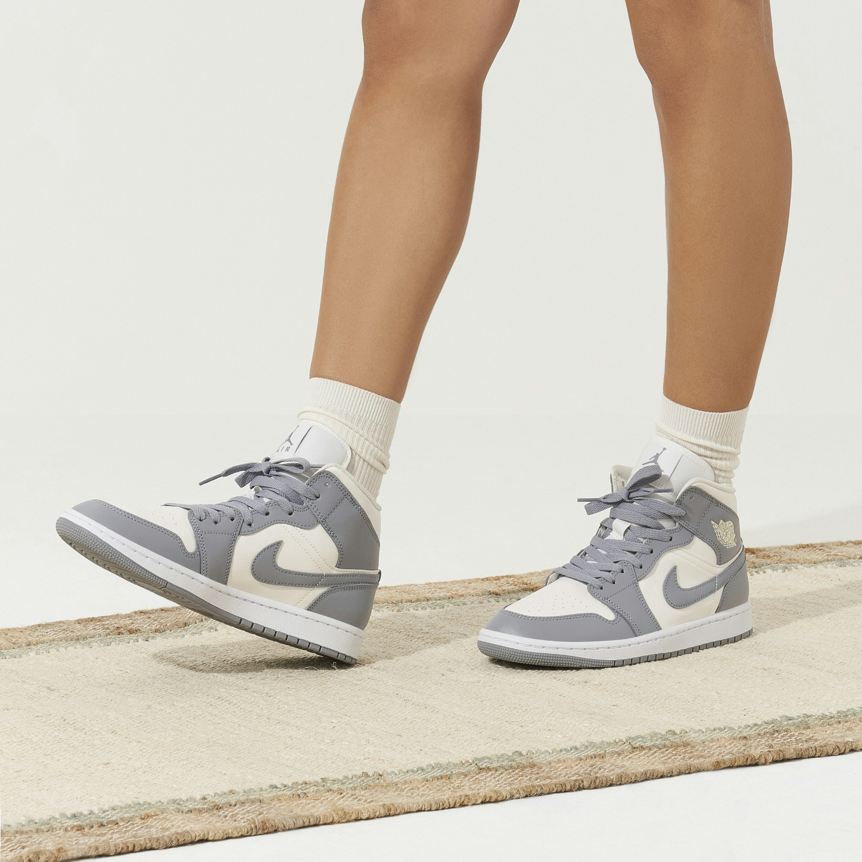 Air Jordan 1 Mid Grey Sail für Damen