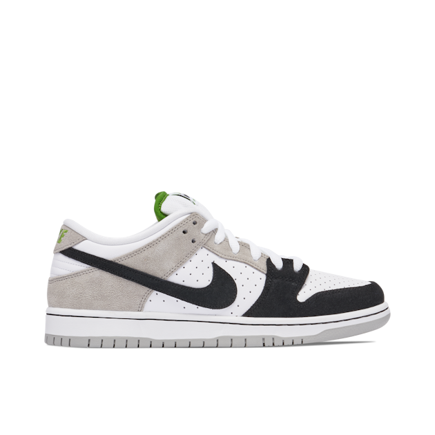NIKESB DUNK LOW /クロロフィル SB Dunk Low 'Chlorophyll' (BQ6817-011) Release Date. Nike SNKRS