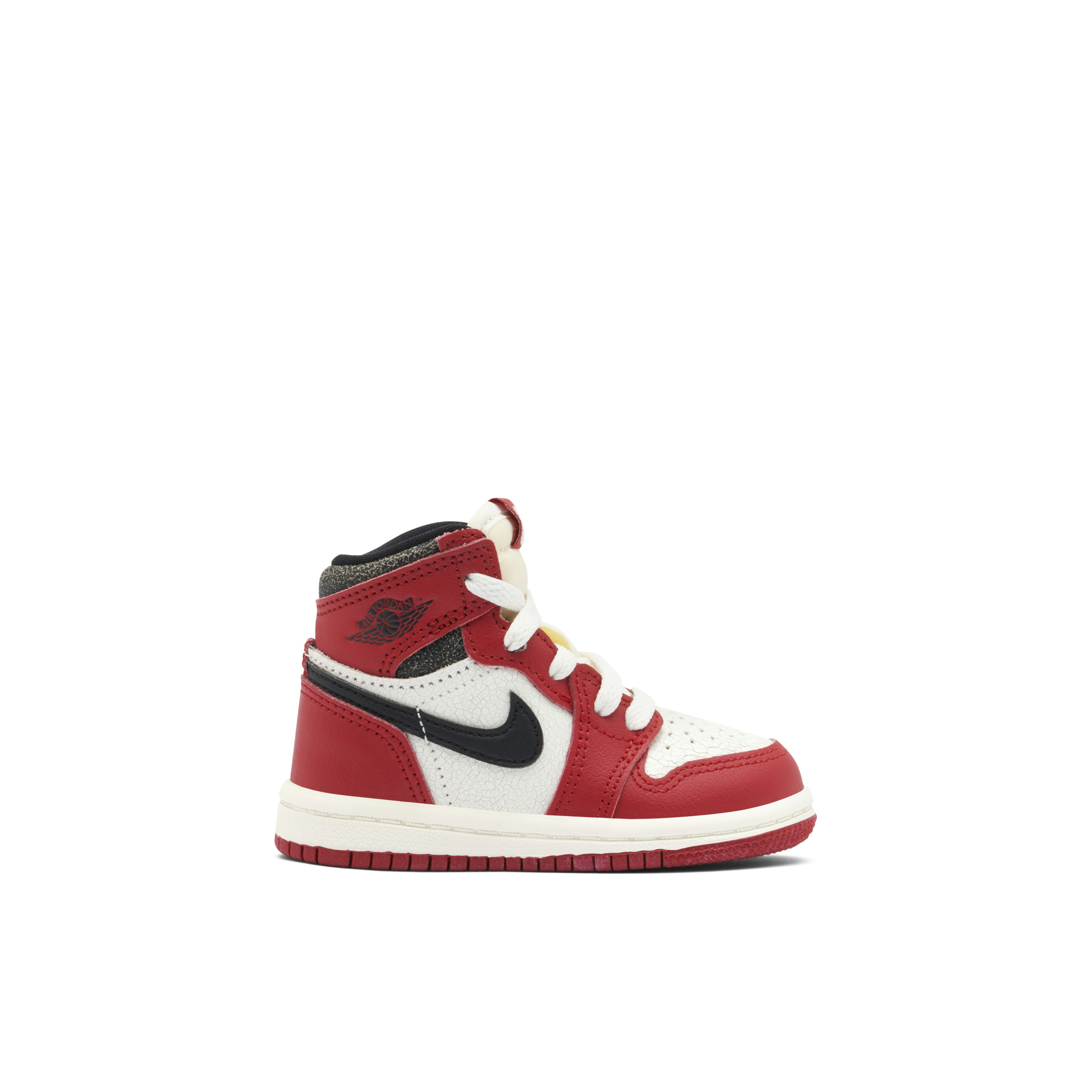 Air Peep The Pink Detailing On This Latest Air Jordan 1 Mid OG Chicago Lost and Found TD