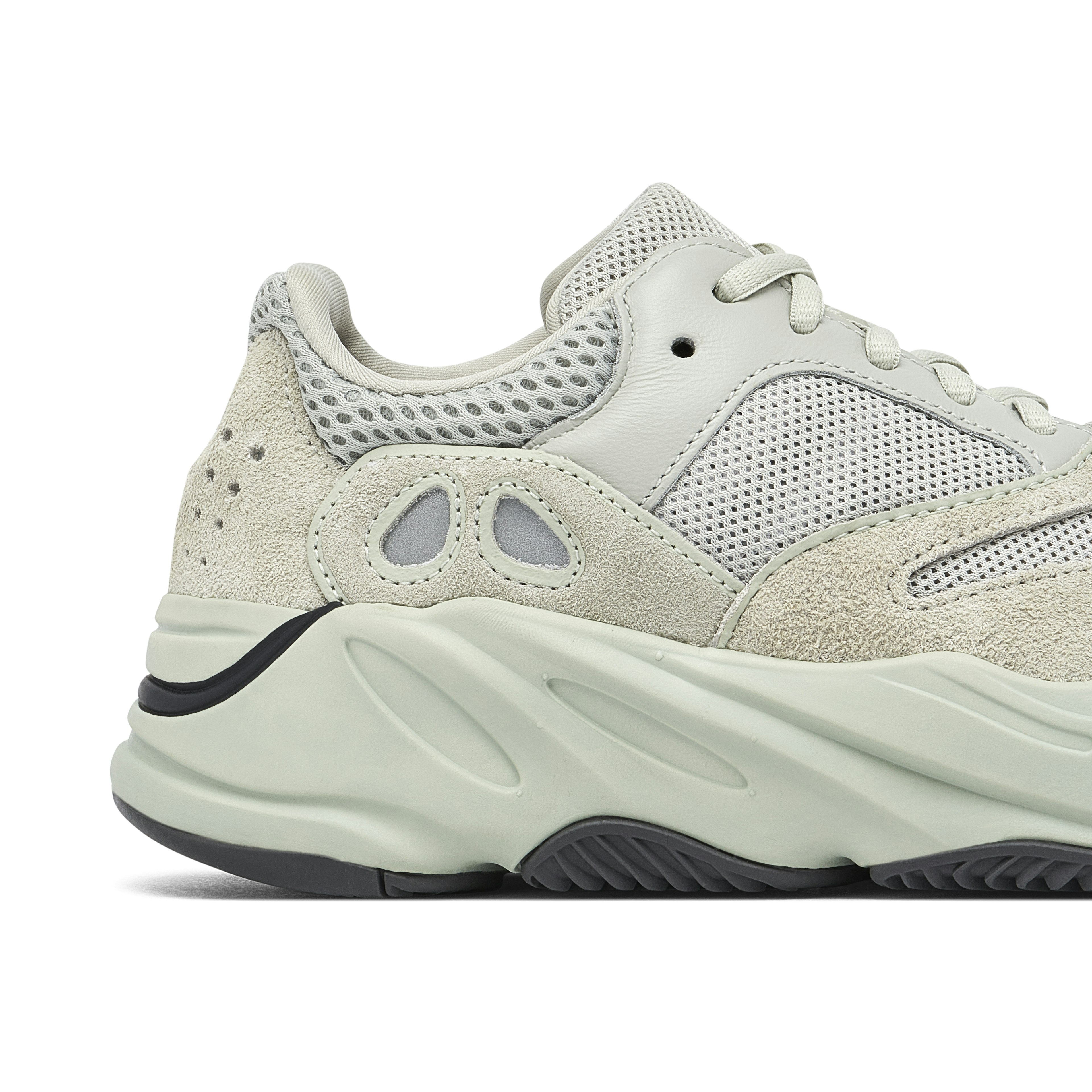 Yeezy 700 Salt