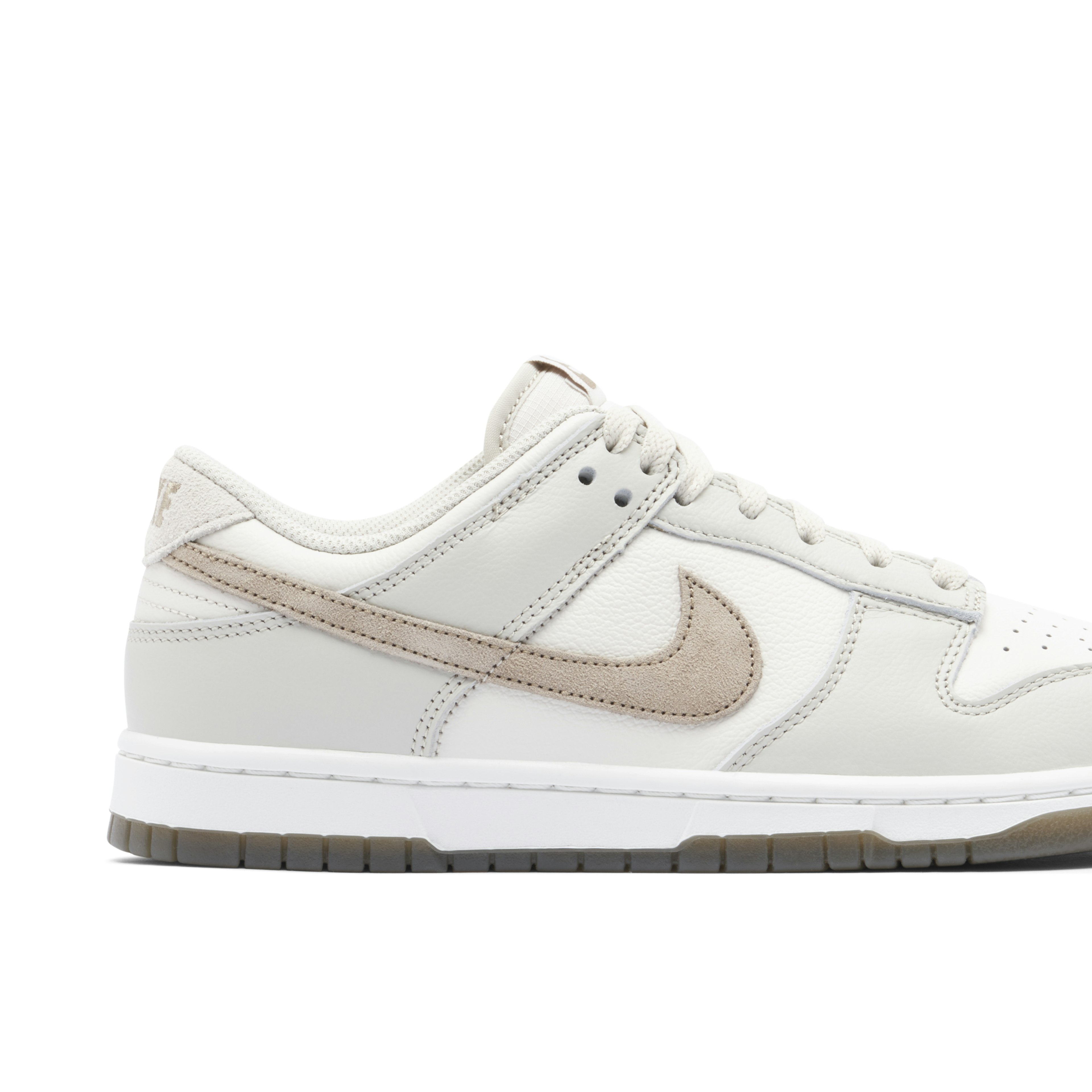 Nike Dunk Low SE Phantom Khaki