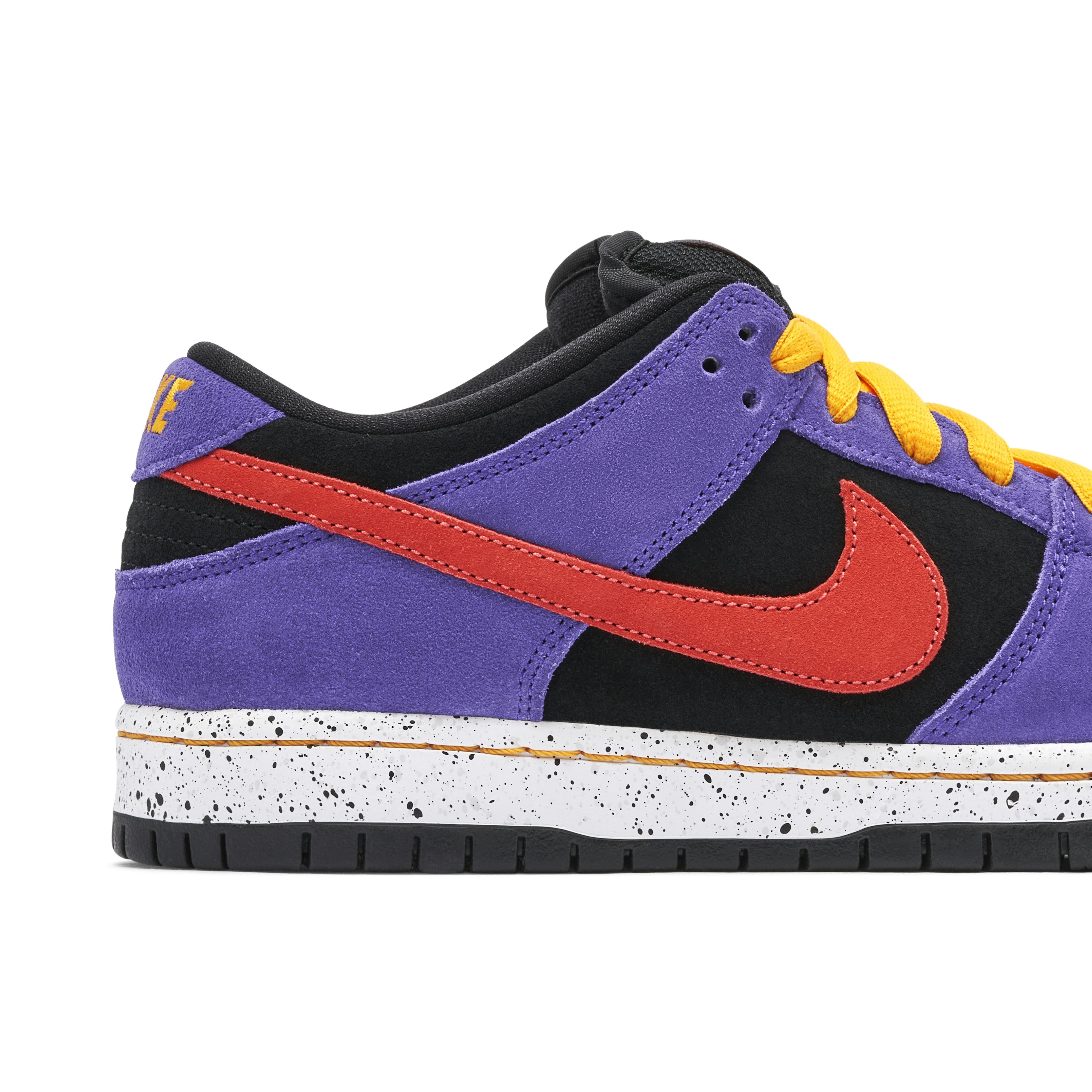 Nike SB Dunk Low ACG Terra