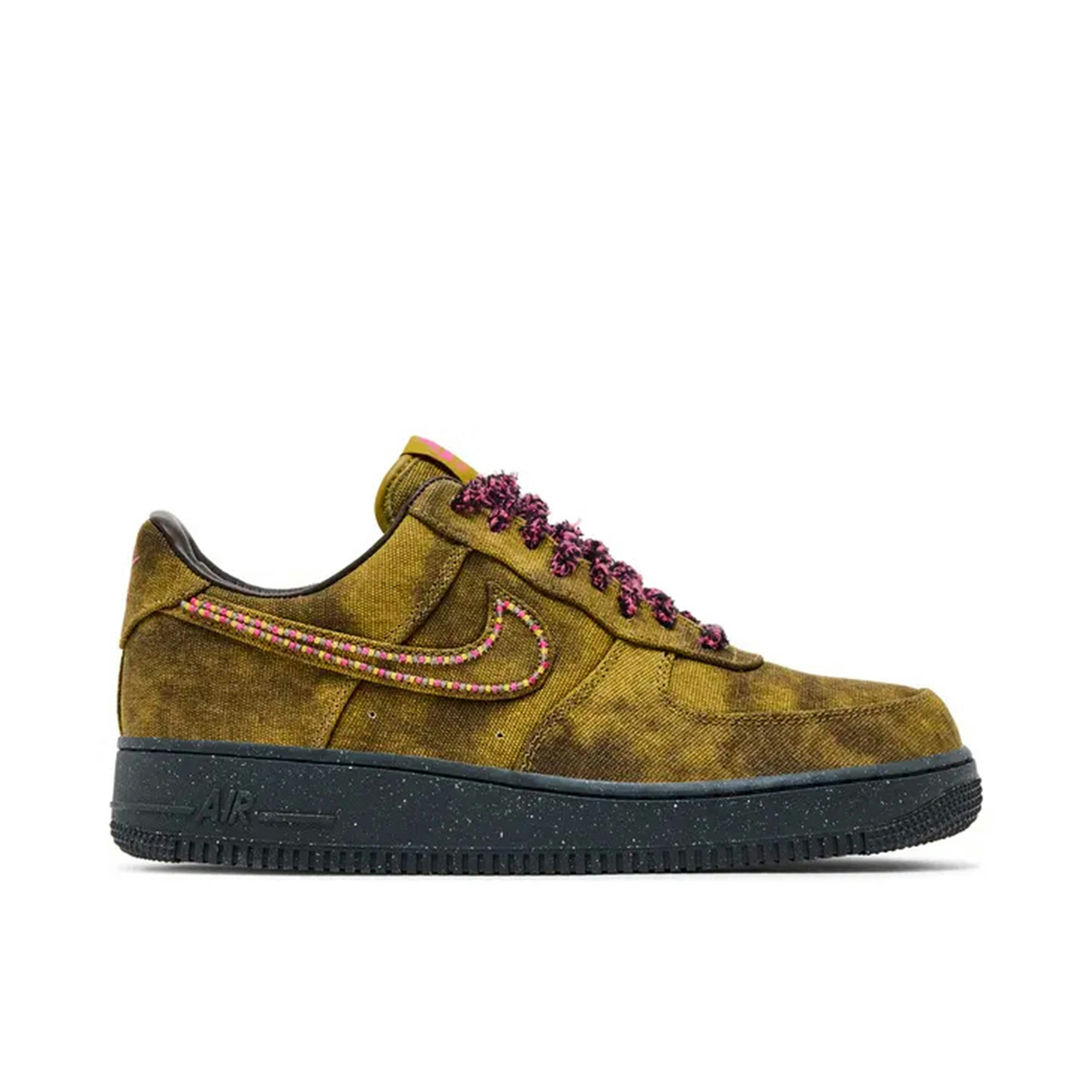 Nike Air Force 1 Low '07 QS Boucle Desert Moss Fierce Pink