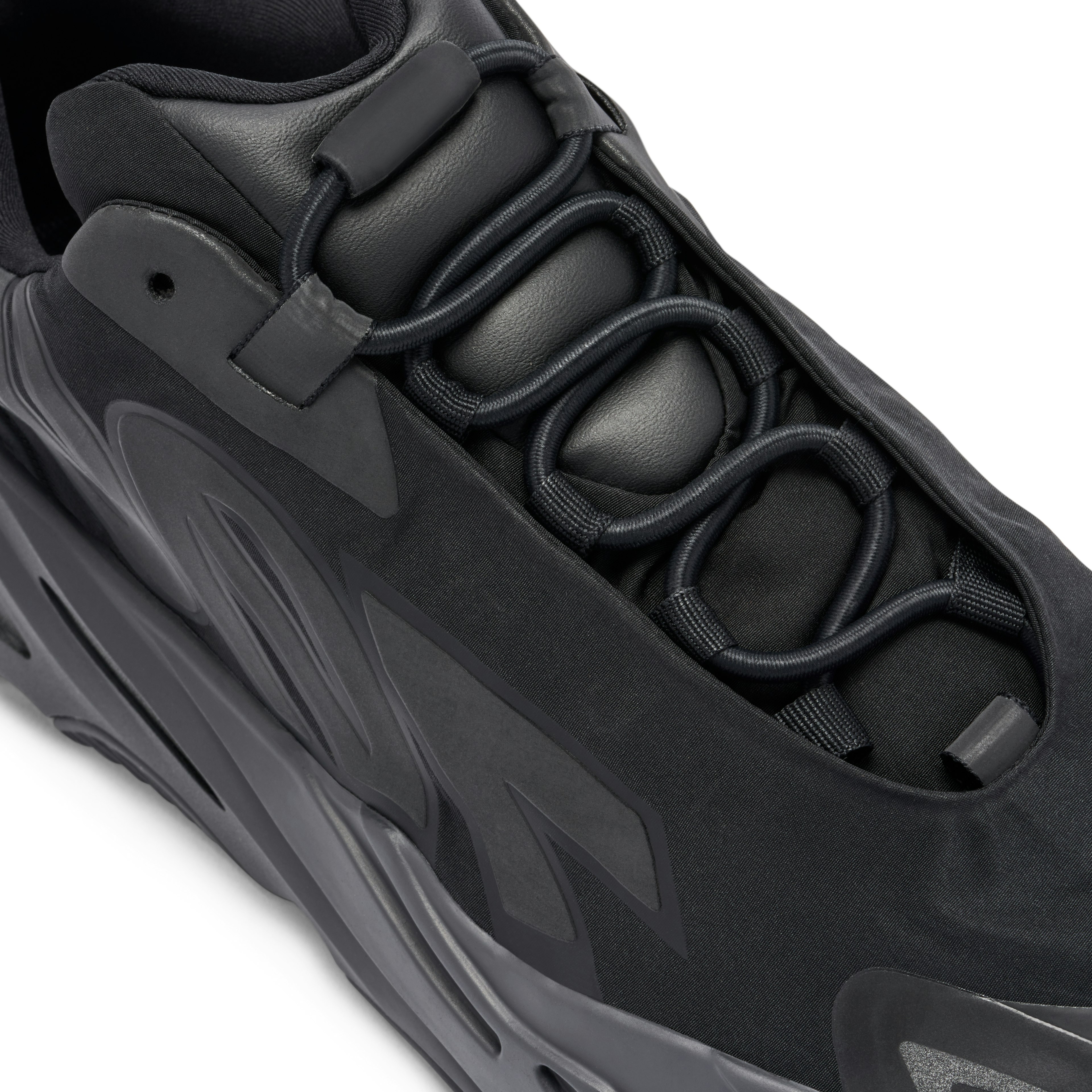 Yeezy 700 MNVN Triple Black