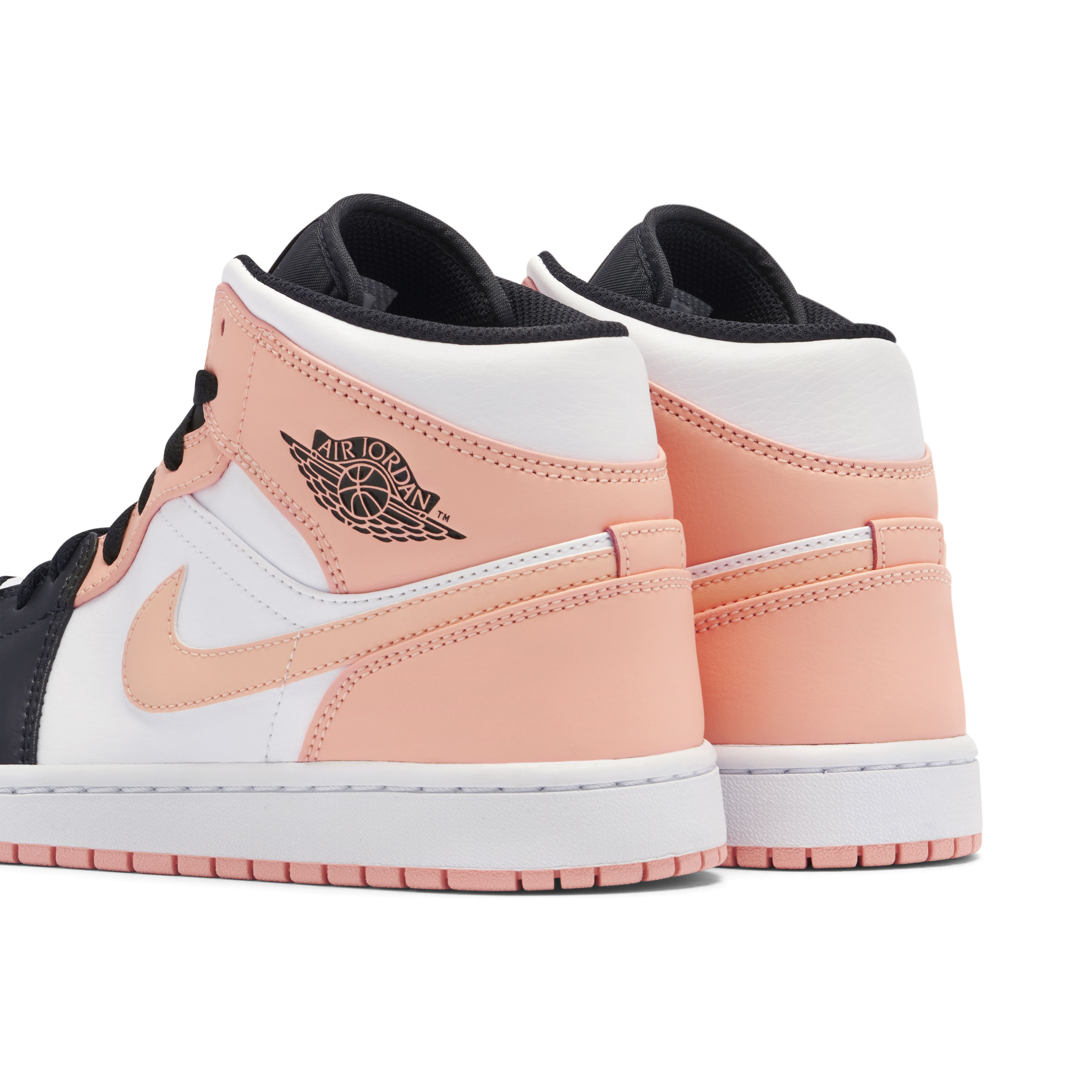 Black crimson tint jordan 1 shops