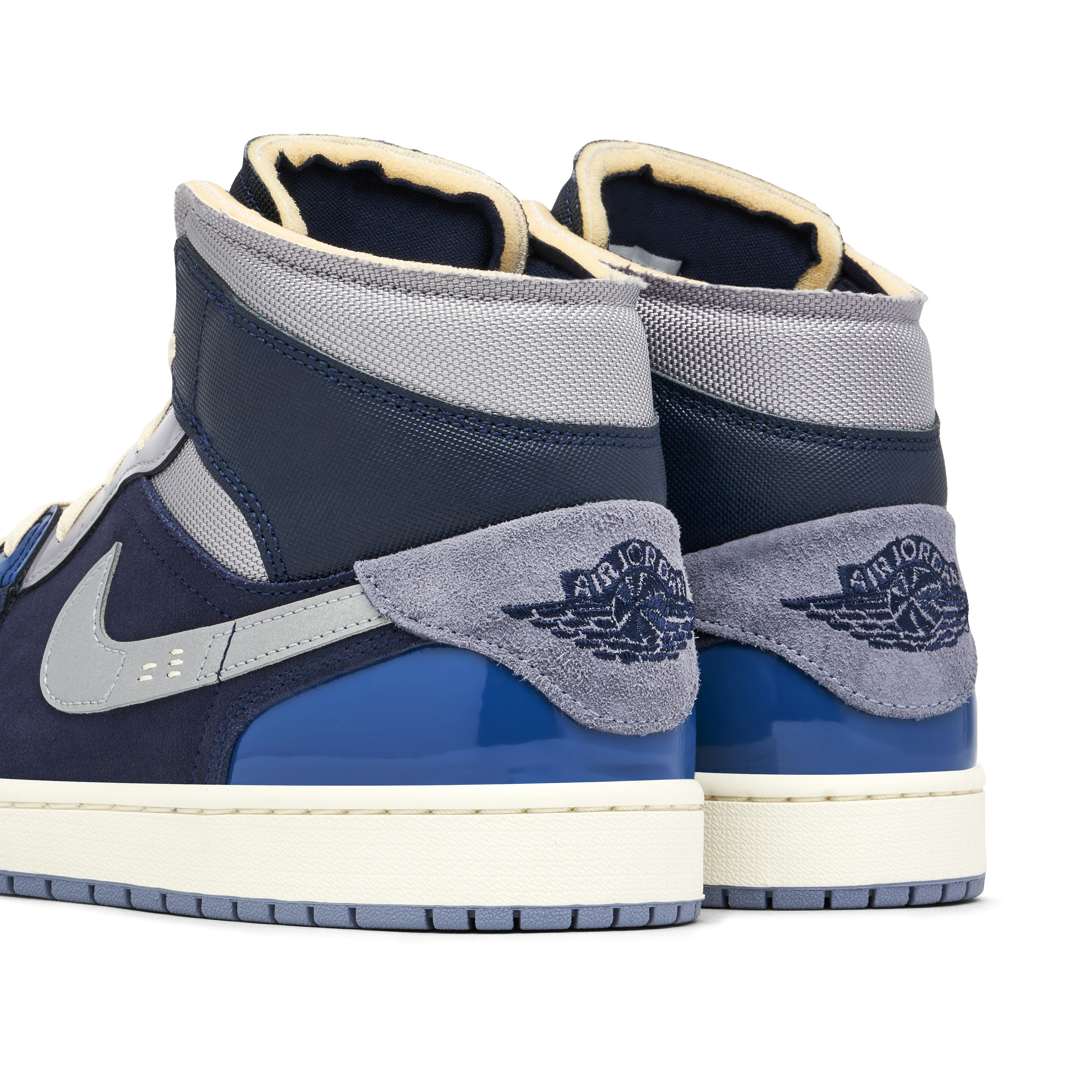 Air Jordan 1 Mid SE Obsidian