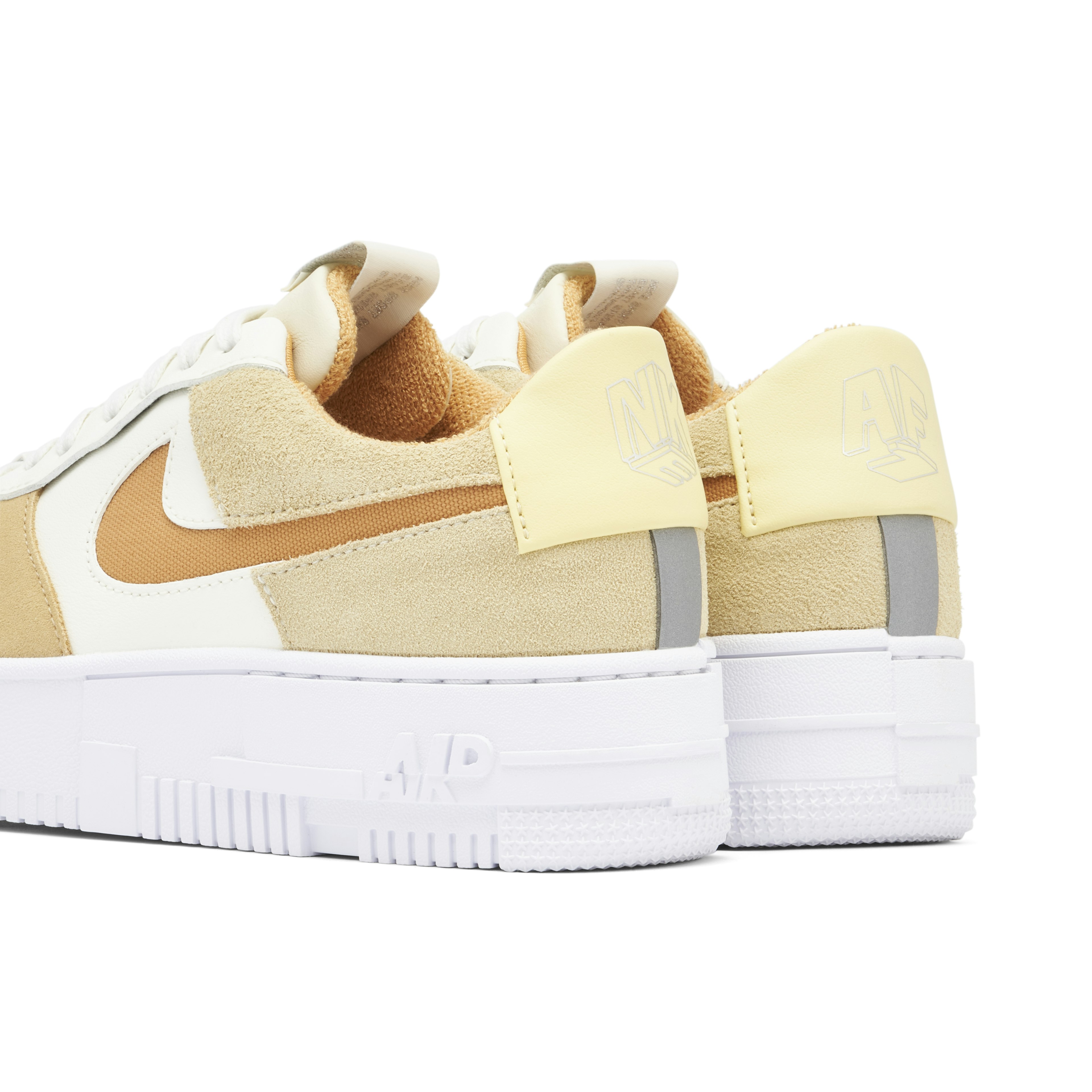 Nike Air Force 1 Low Pixel Sail Coconut Milk Femme
