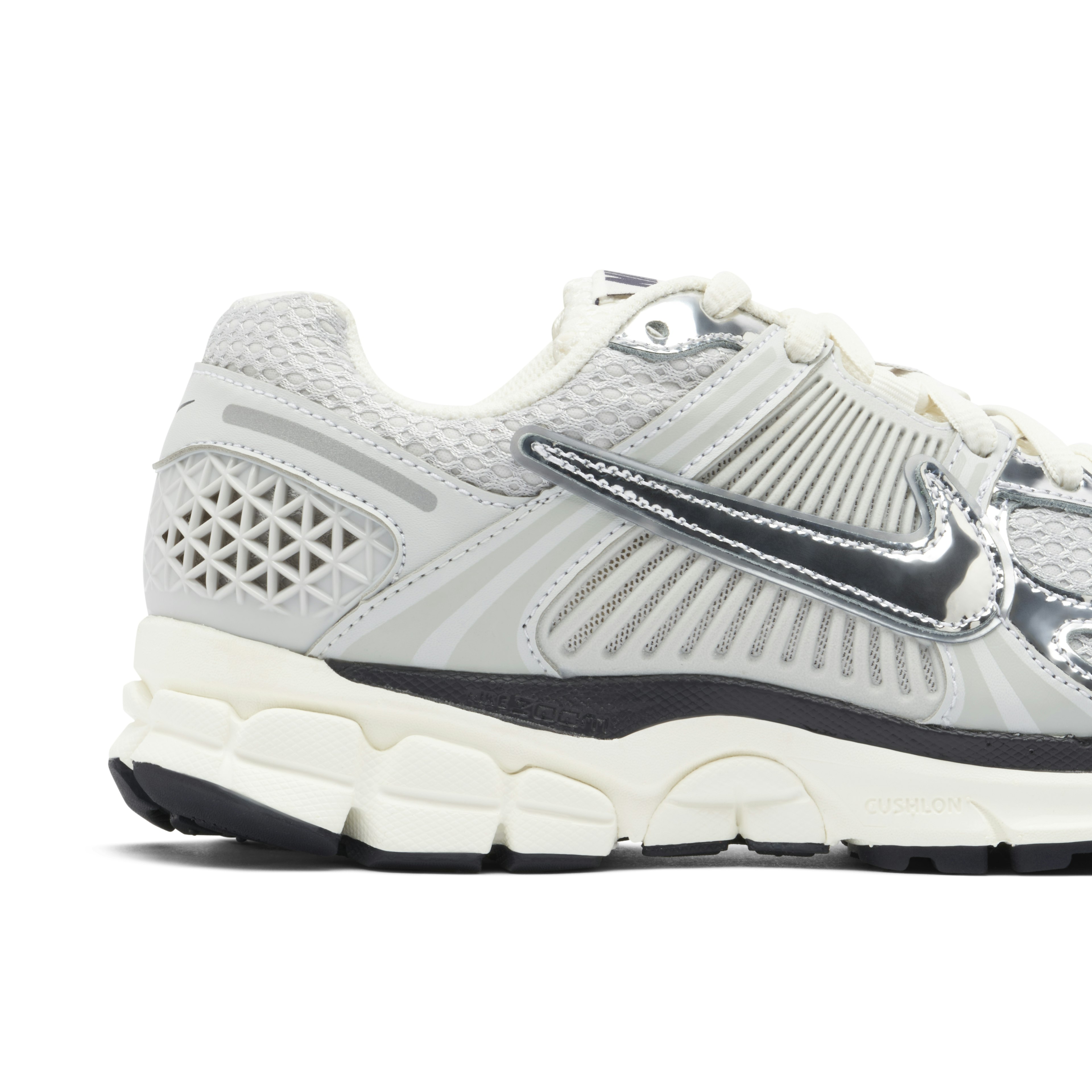 Nike Zoom Vomero 5 Photon Dust Chrome