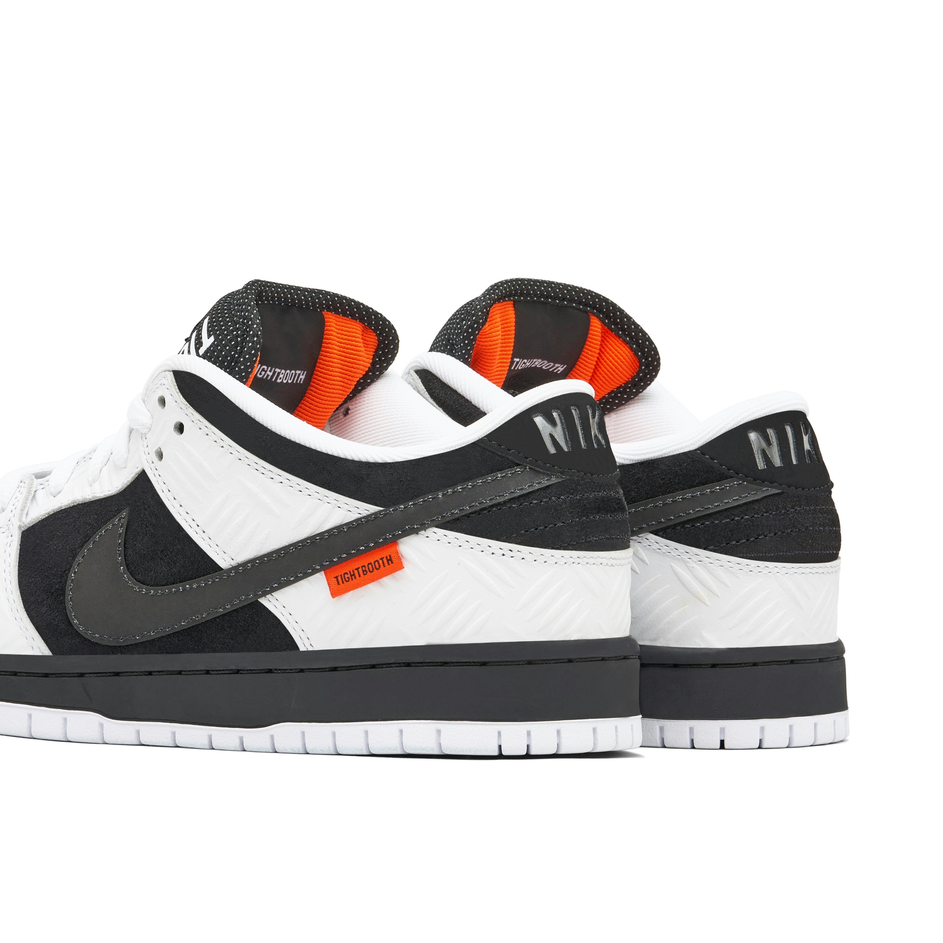 NIKE SB DUNK LOW X TIGHTBOOTH WHITE BLACK