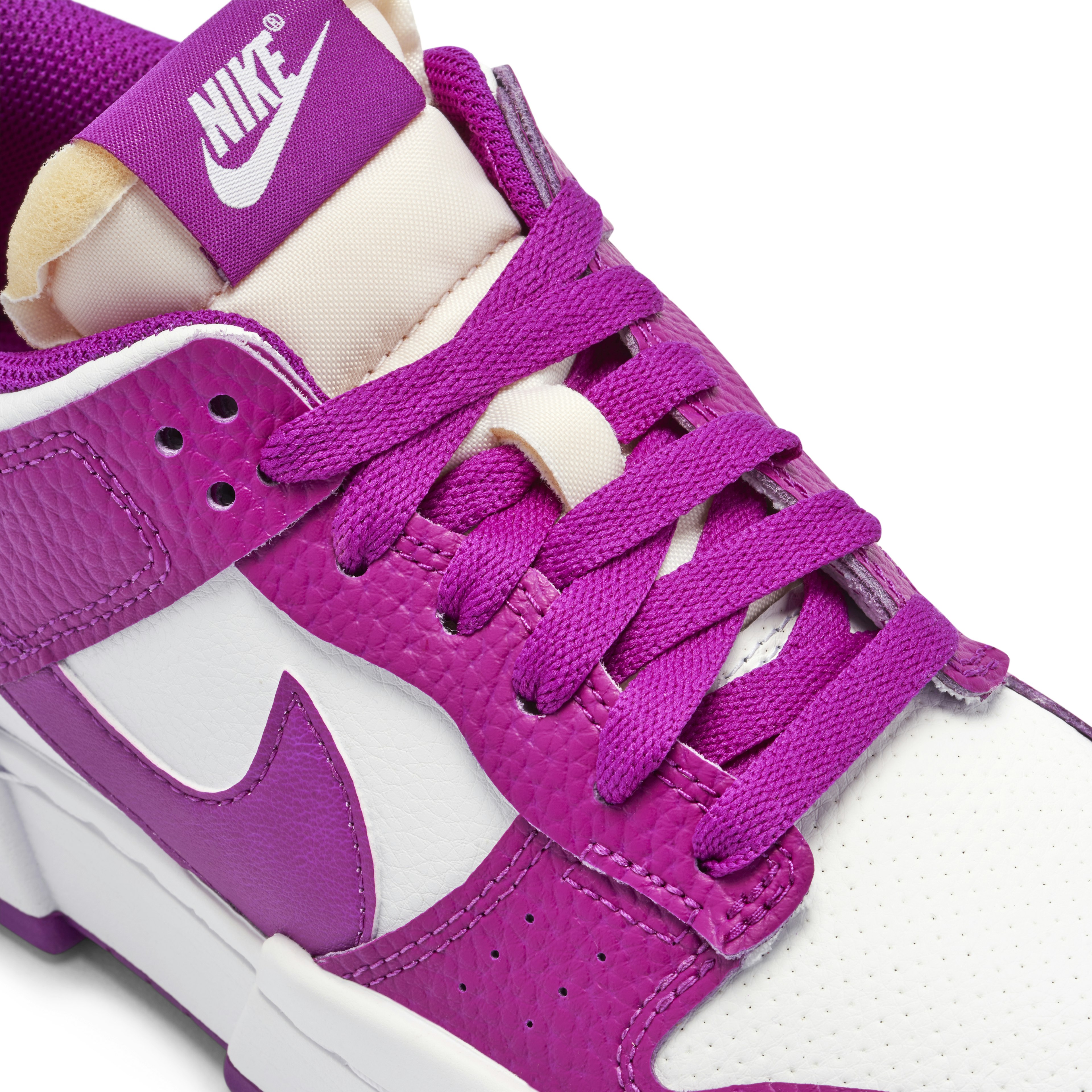 Nike Dunk Low Disrupt Cactus Flower