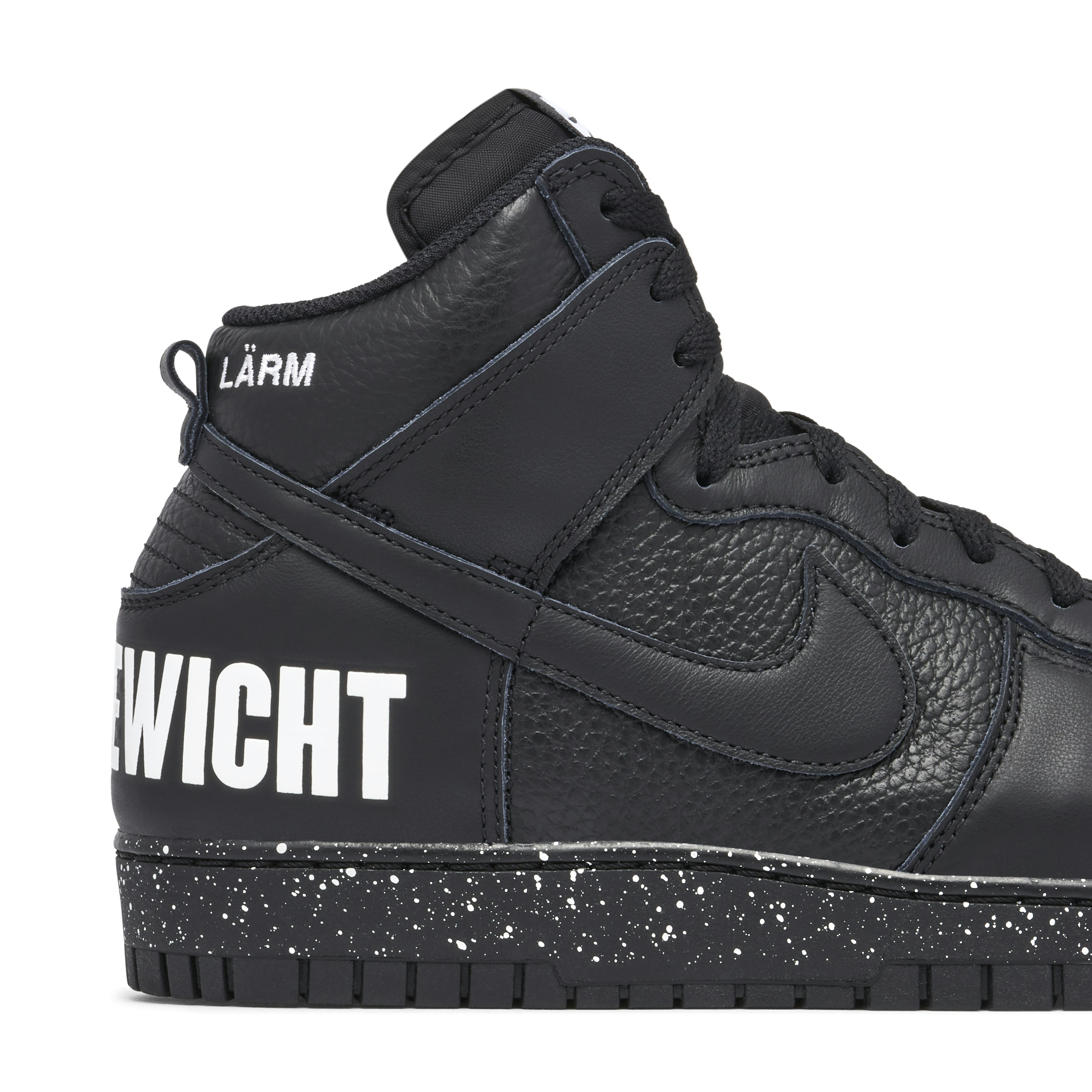 UNDERCOVER x Nike Dunk High Chaos Triple Black