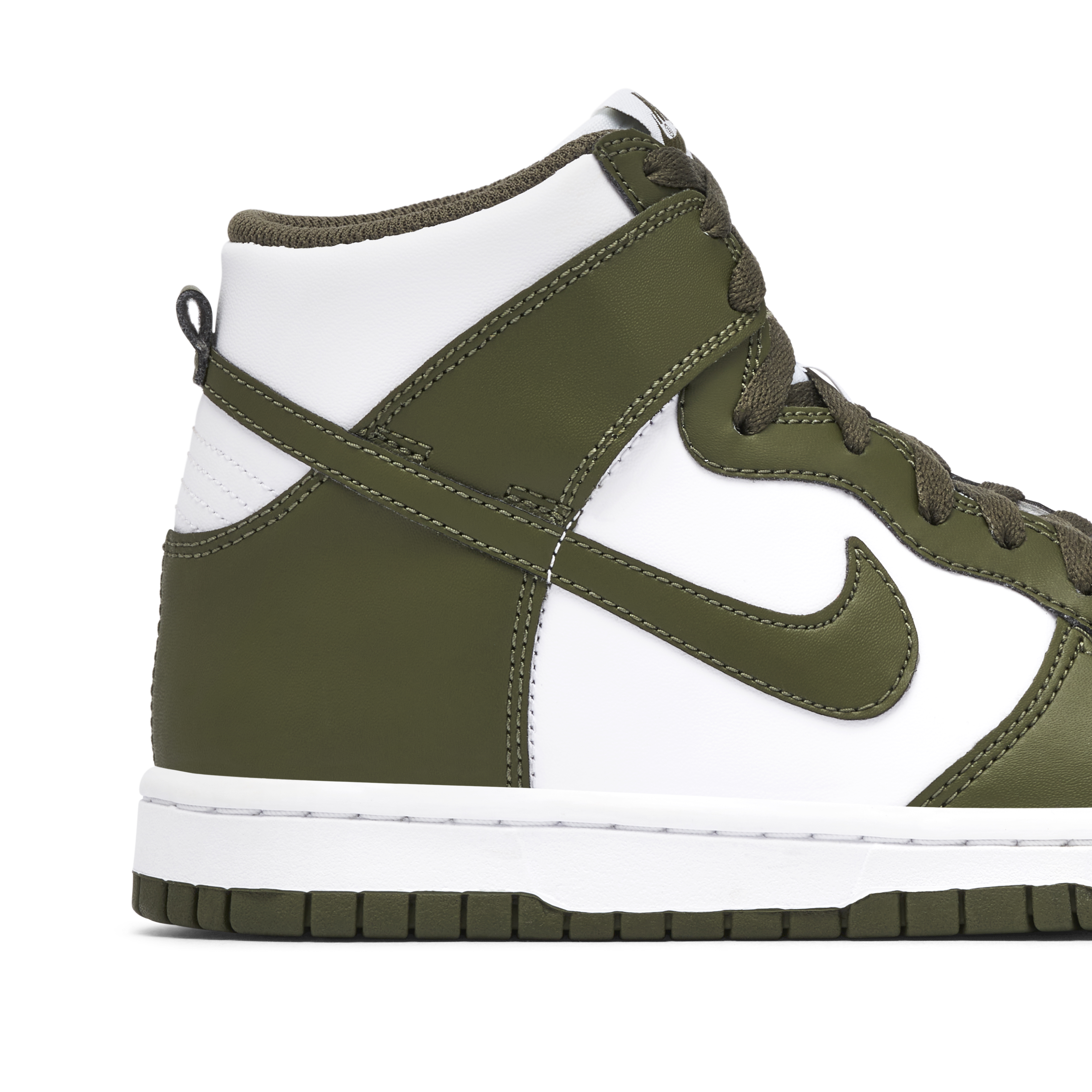 Nike dunk shops high khaki olive gs 7y