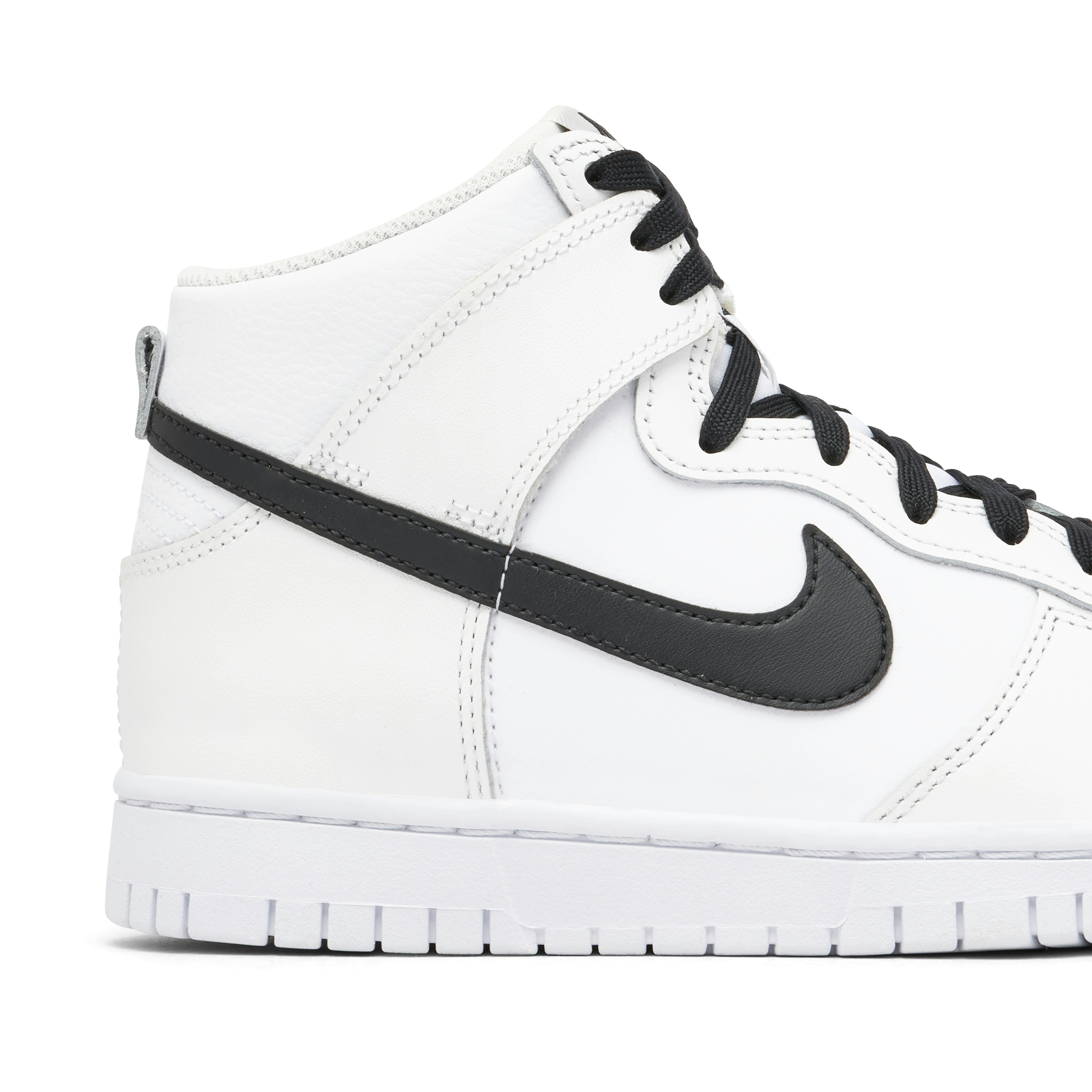 Nike Dunk High Reverse Panda