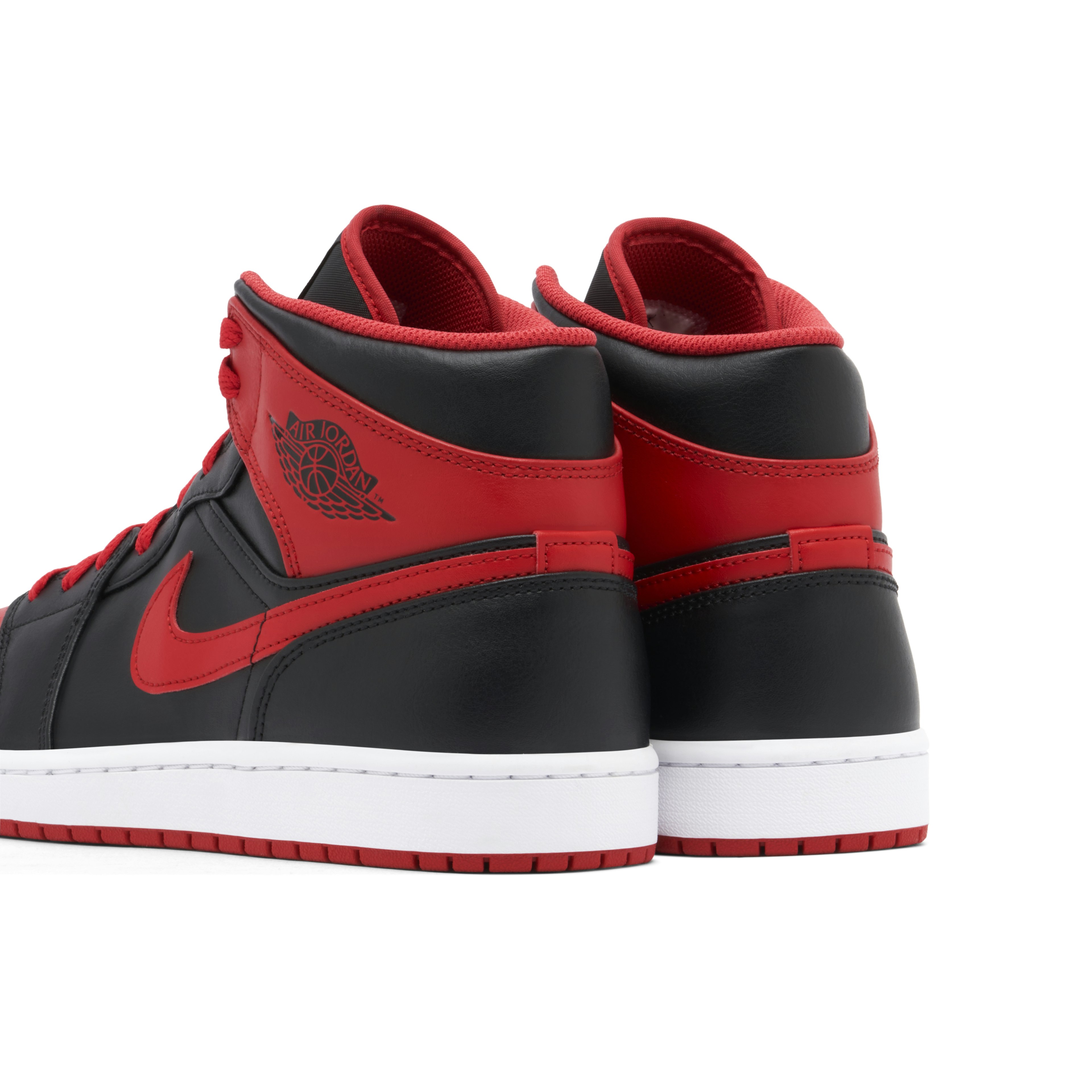 Air Jordan 1 Mid Alternate Bred