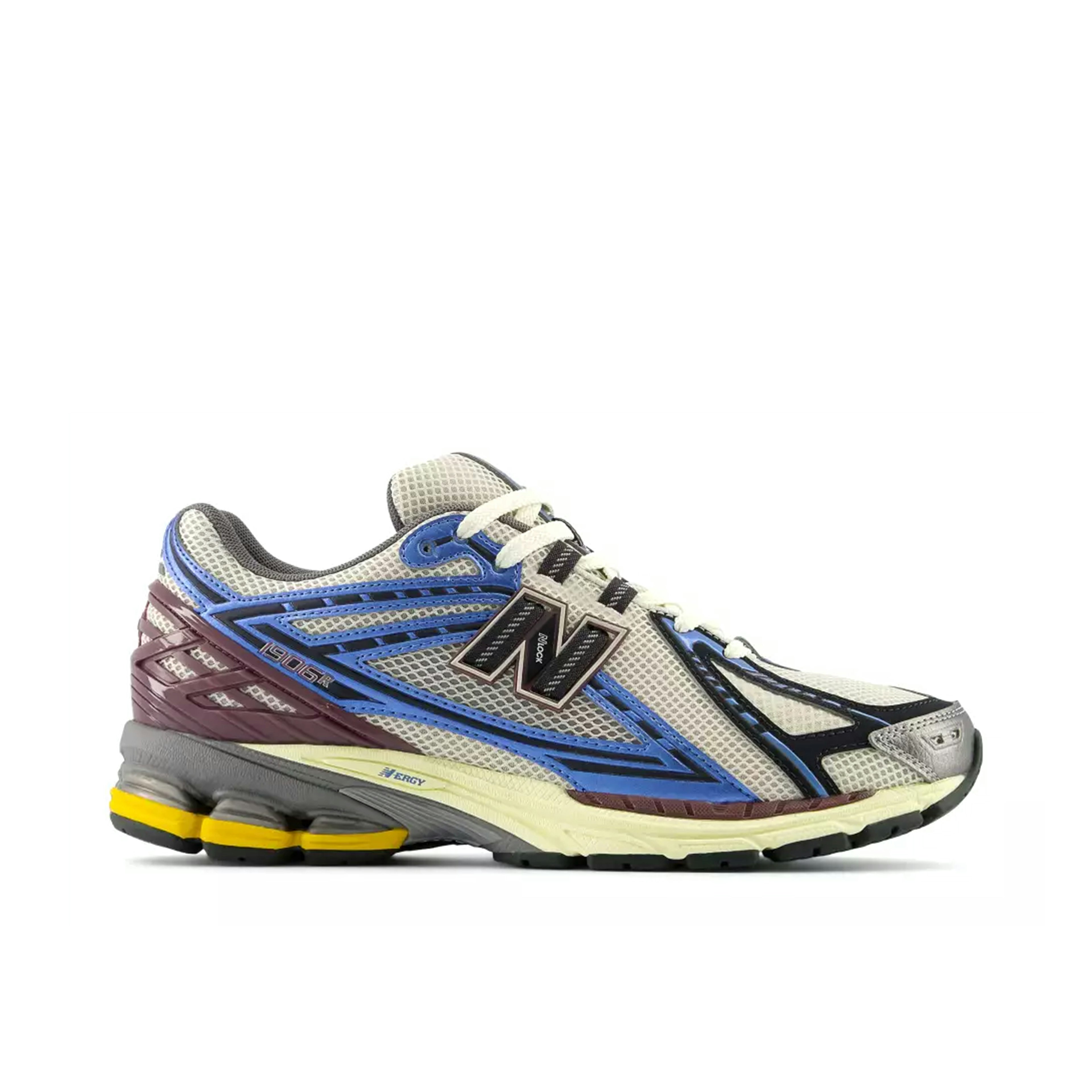 New Balance FuelCell 996v4.5 Standard Fits You Can Cop Now