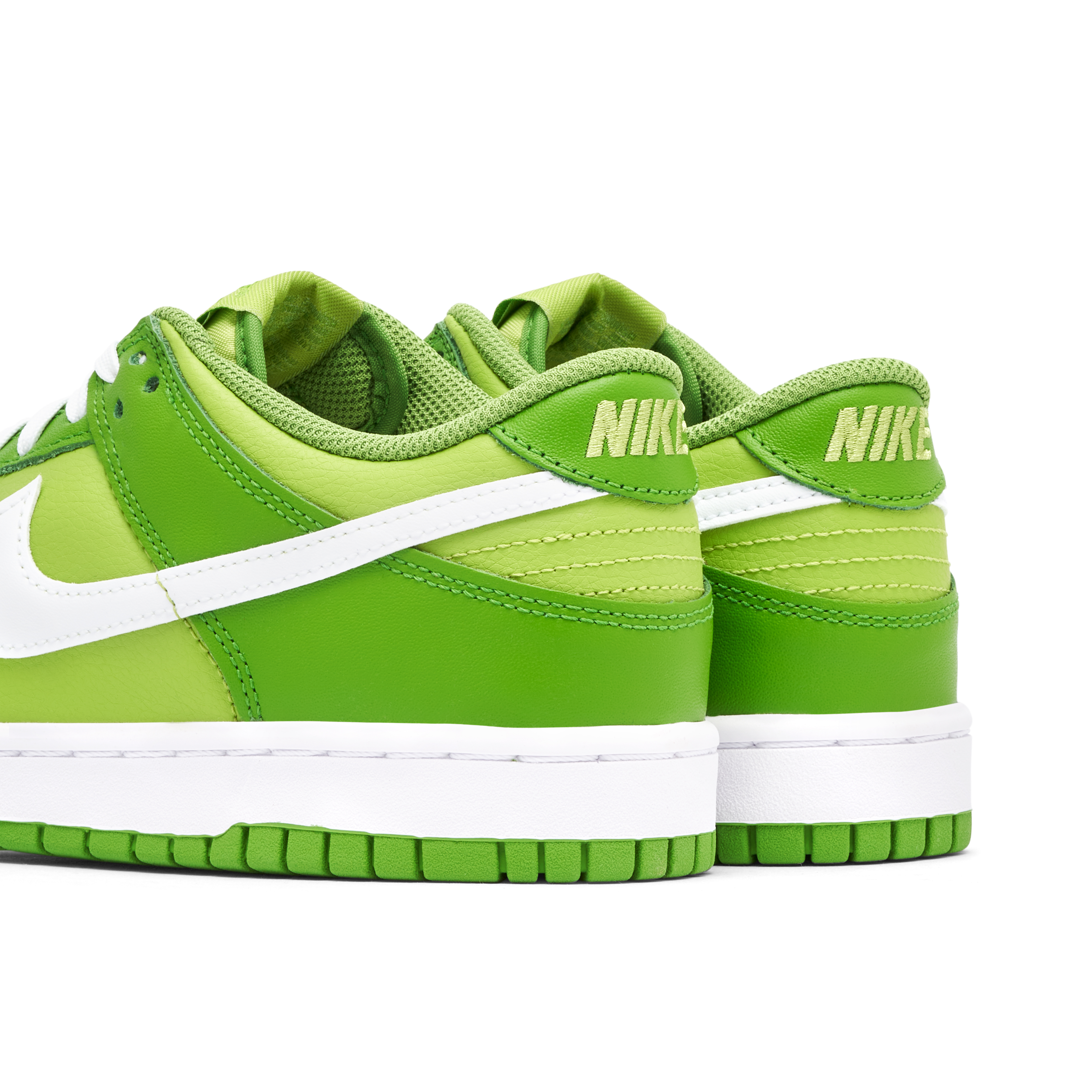 Nike factory Dunk Low “Chlorophyll” (GS)