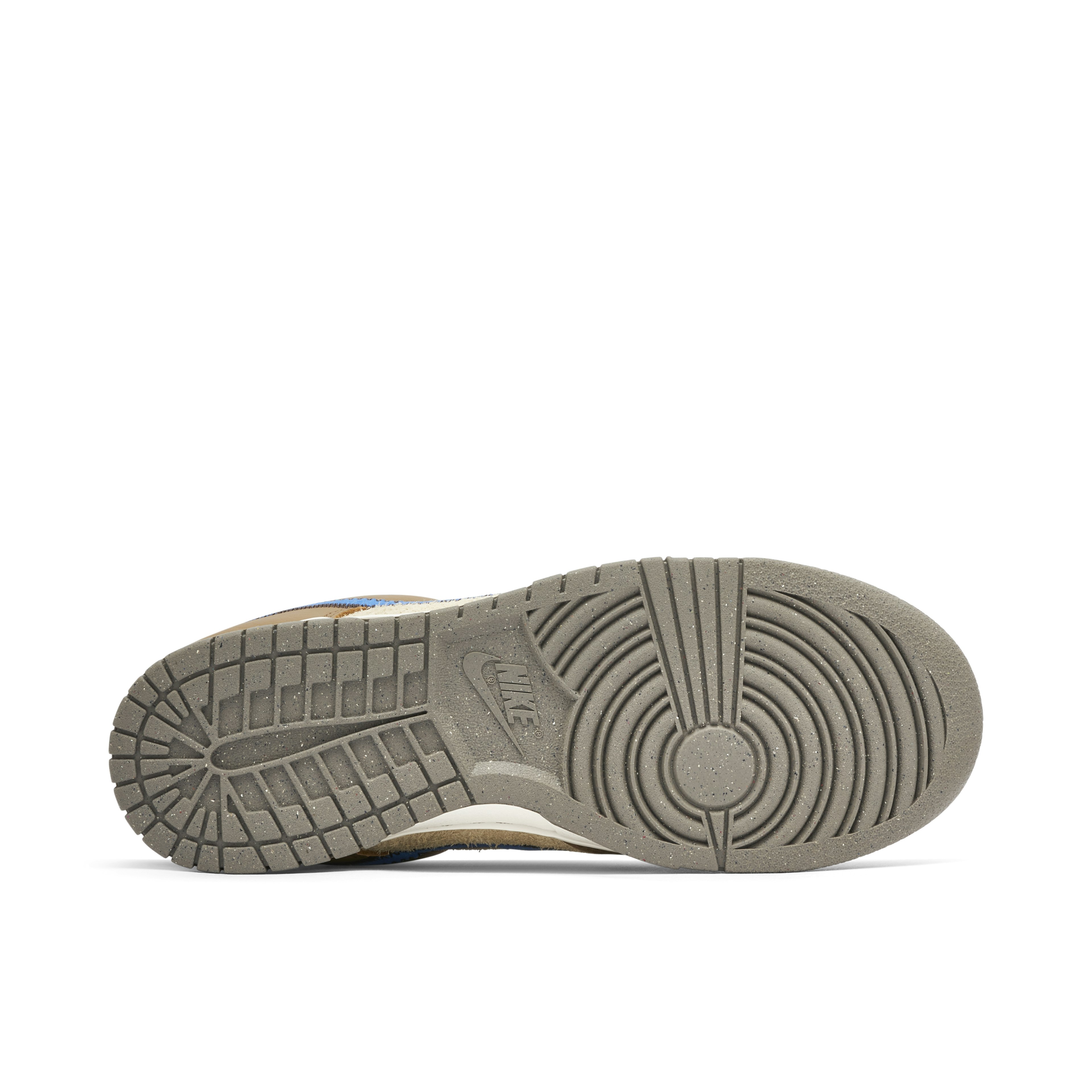 Size? x Nike Dunk Low