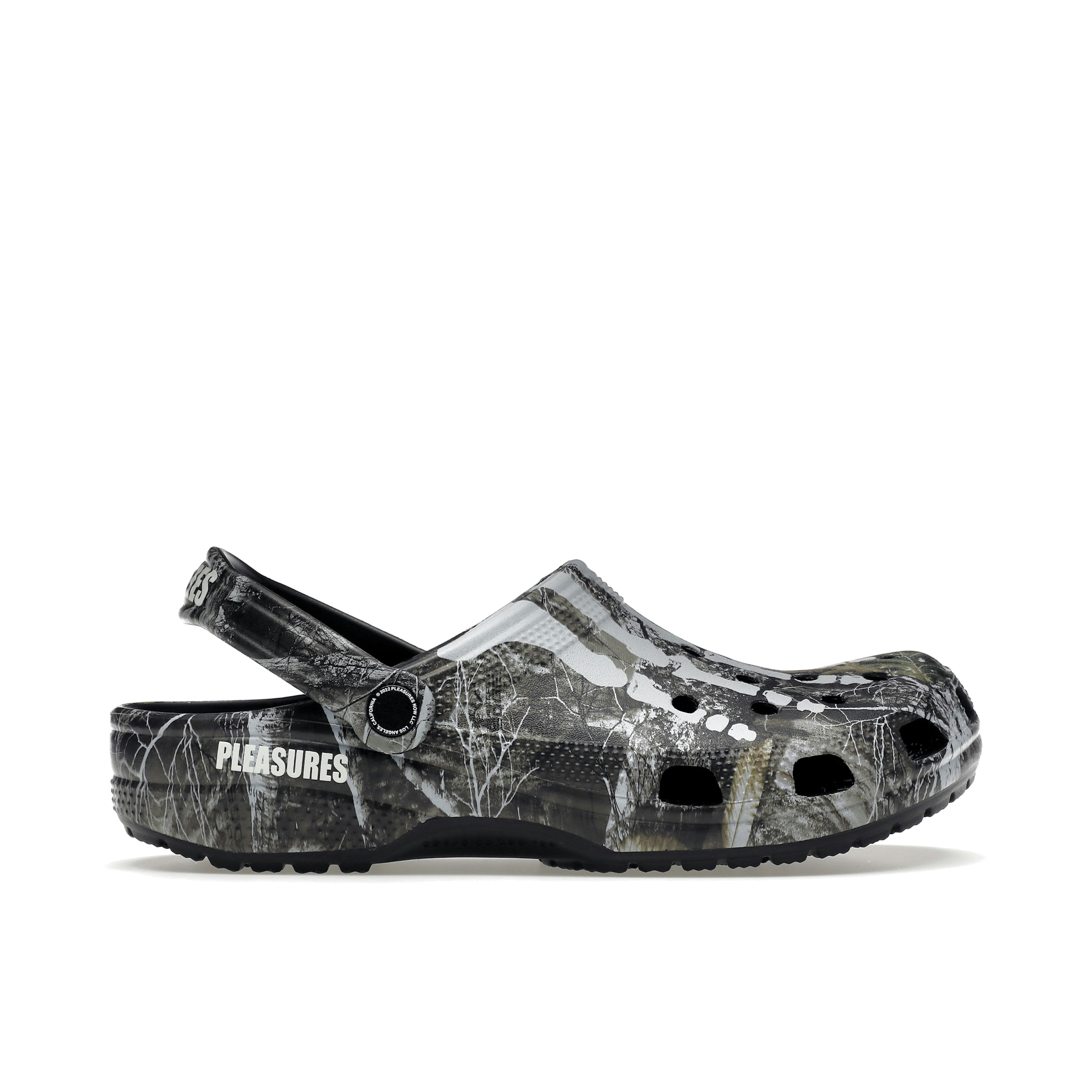 Crocs Classic Clog x PLEASURES x Realtree Skeleton Camo