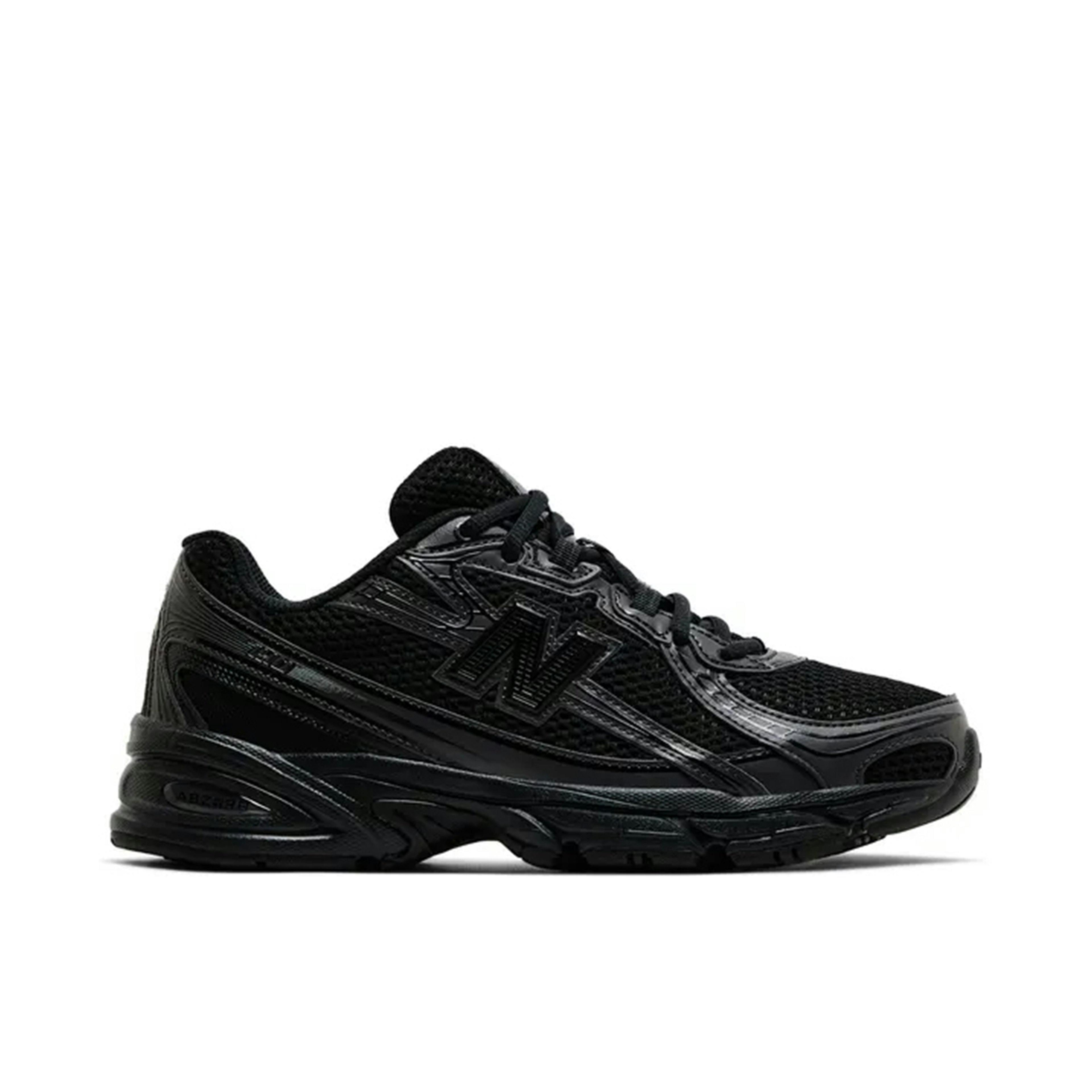 New Balance 740 Triple Black
