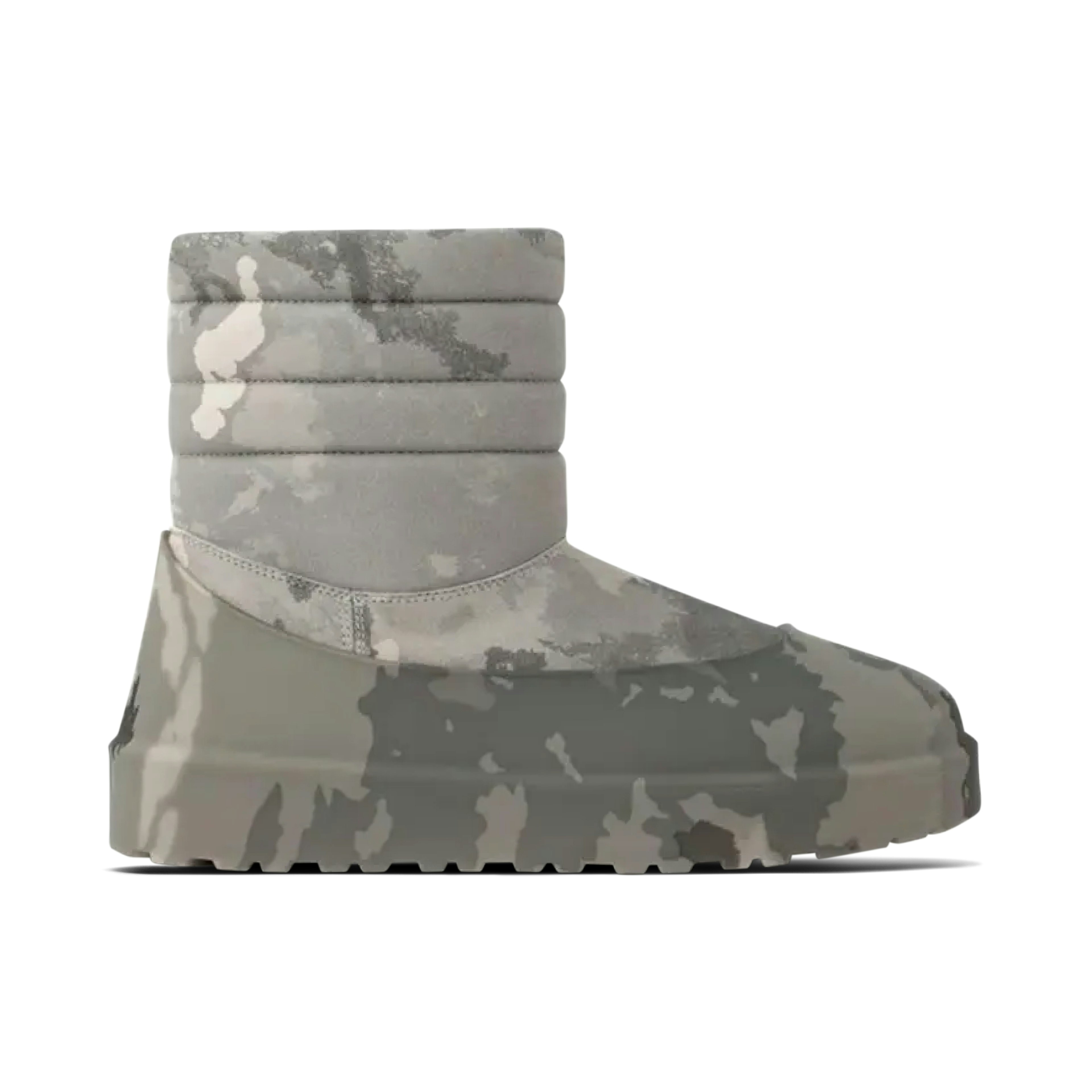UGG CLASSIC BOOT X STAMPD CAMO