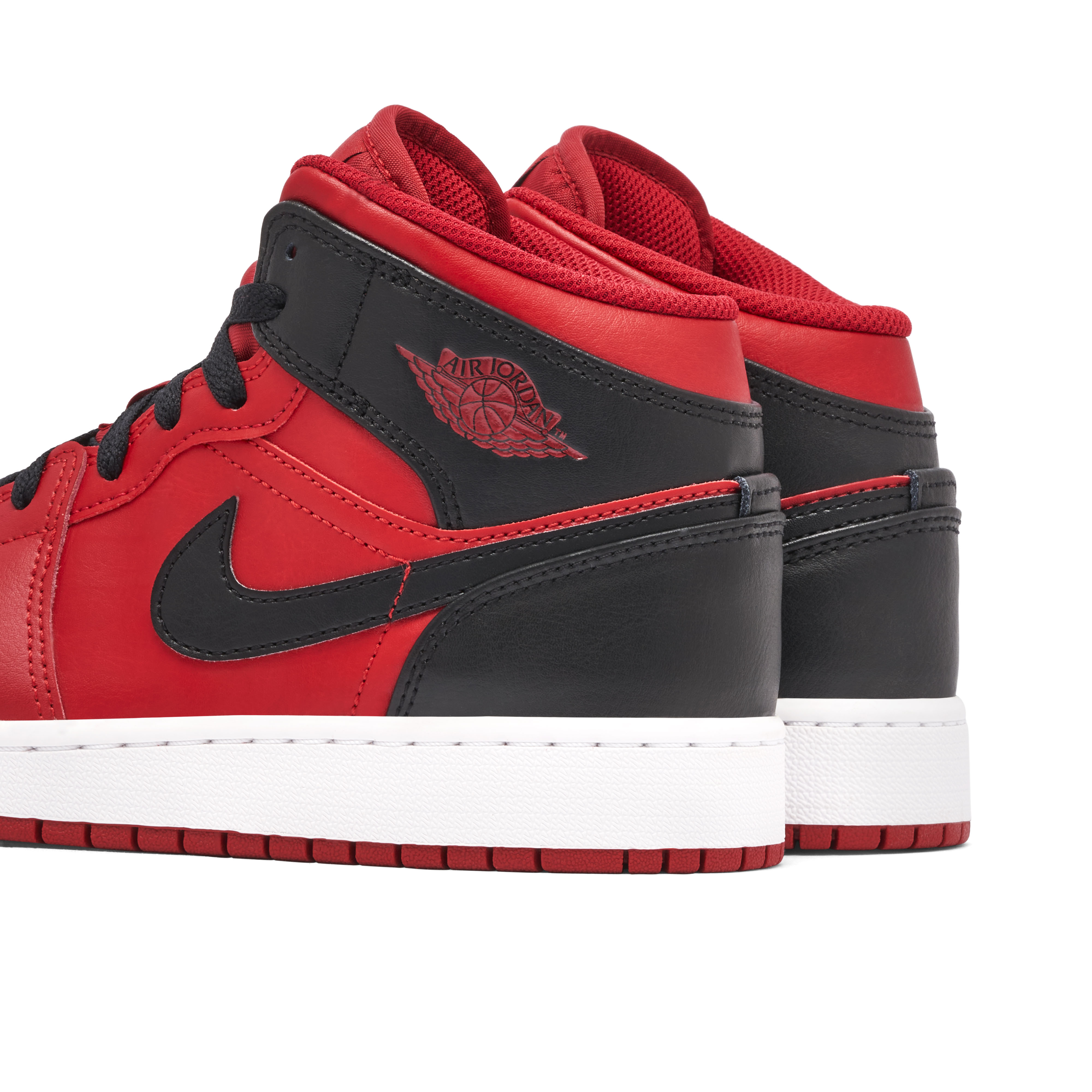 Air Jordan 1 Mid hot Reverse Bred