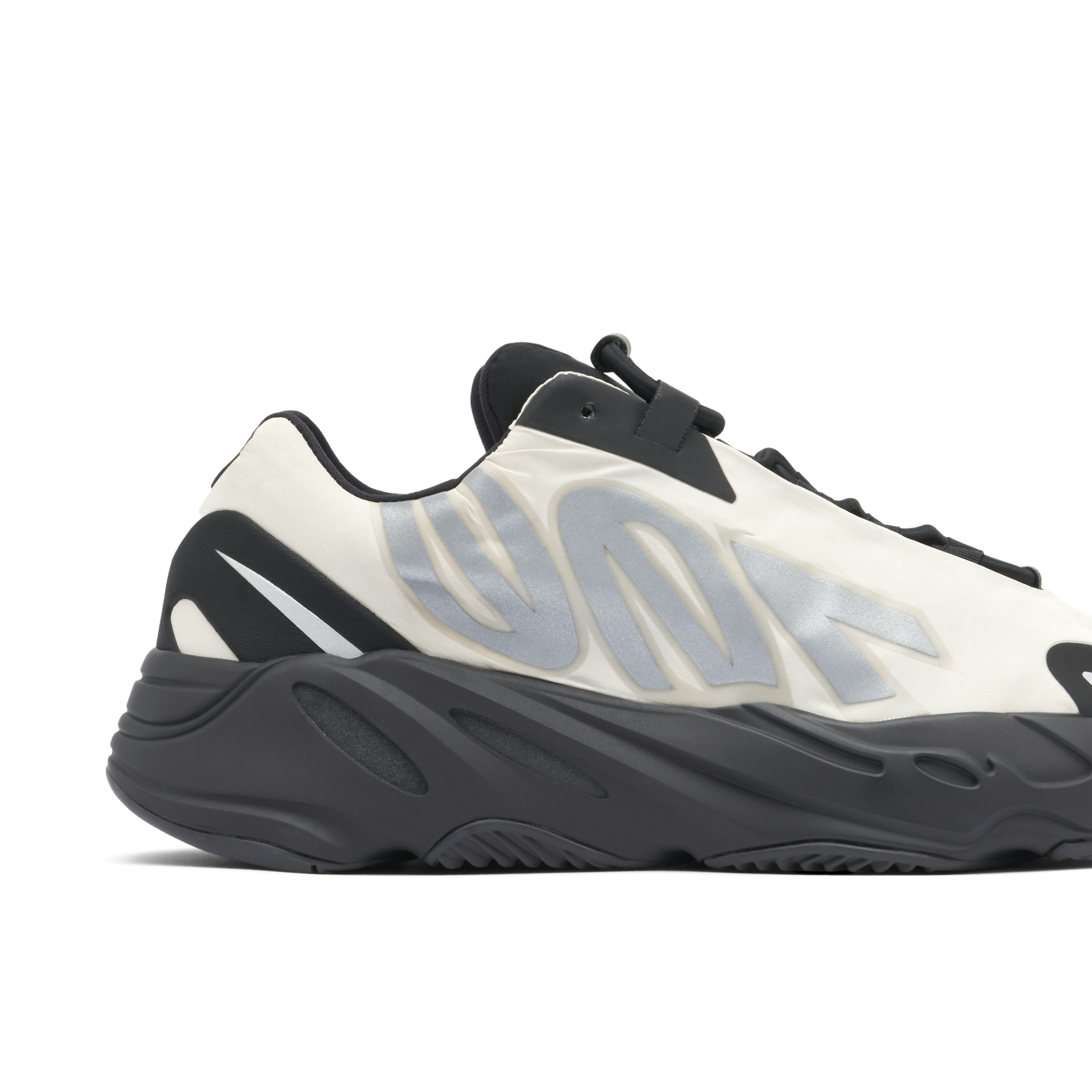Yeezy 700 MNVN Bone