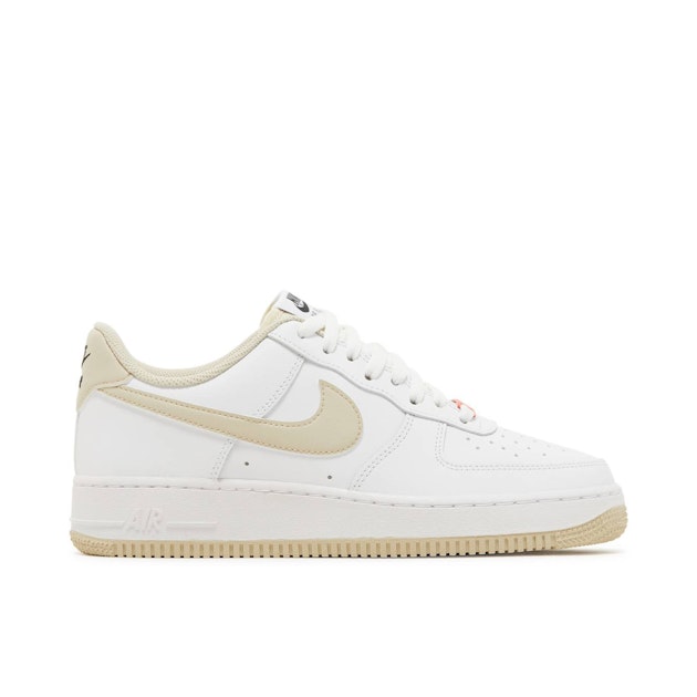 Tick Nike Air Force Beige Nike Air Force '07 Sneaker » Buy Online Now!