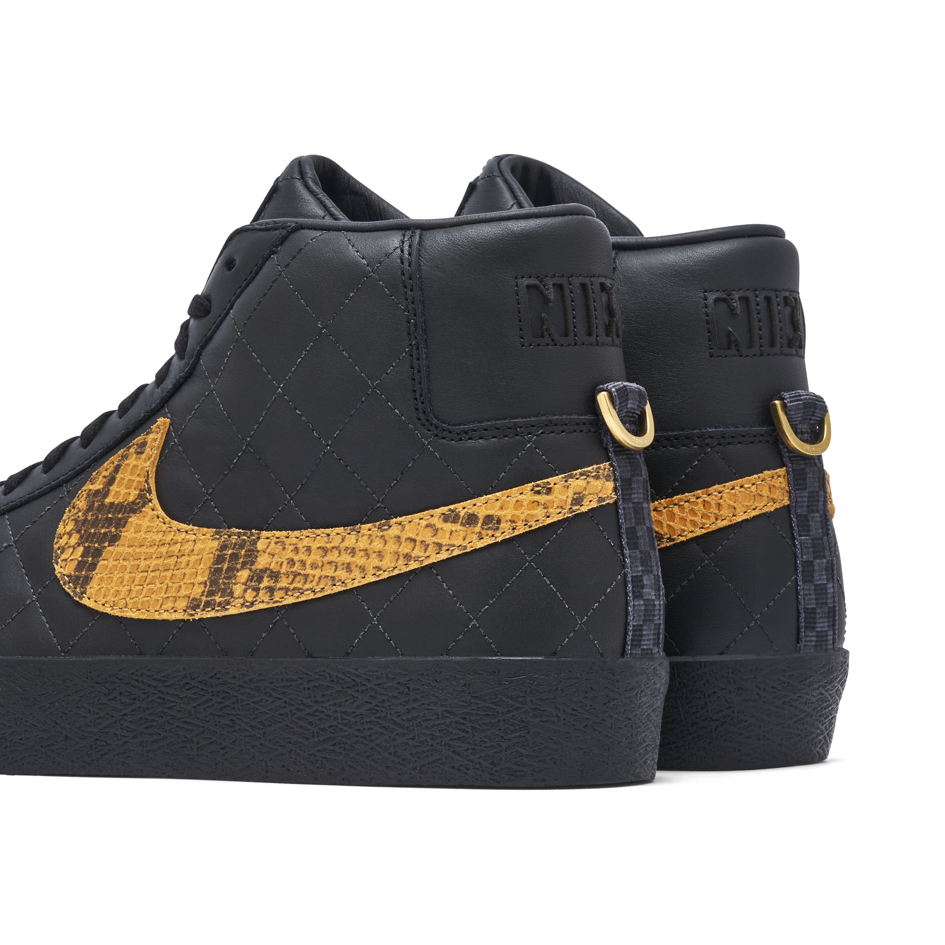 Nike SB Blazer Mid x Supreme Black DV5078 001 Laced