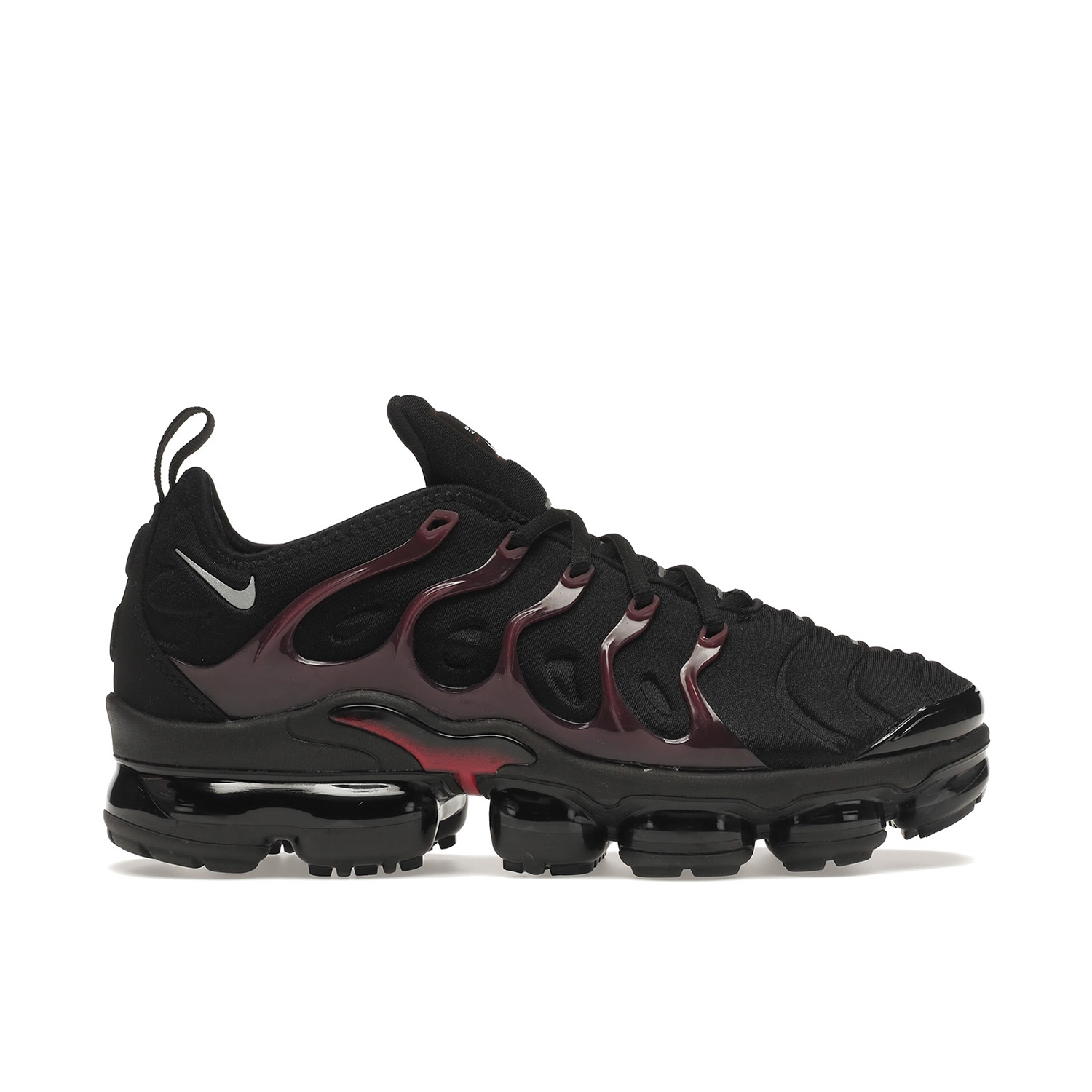 Nike vapormax black with red laces best sale