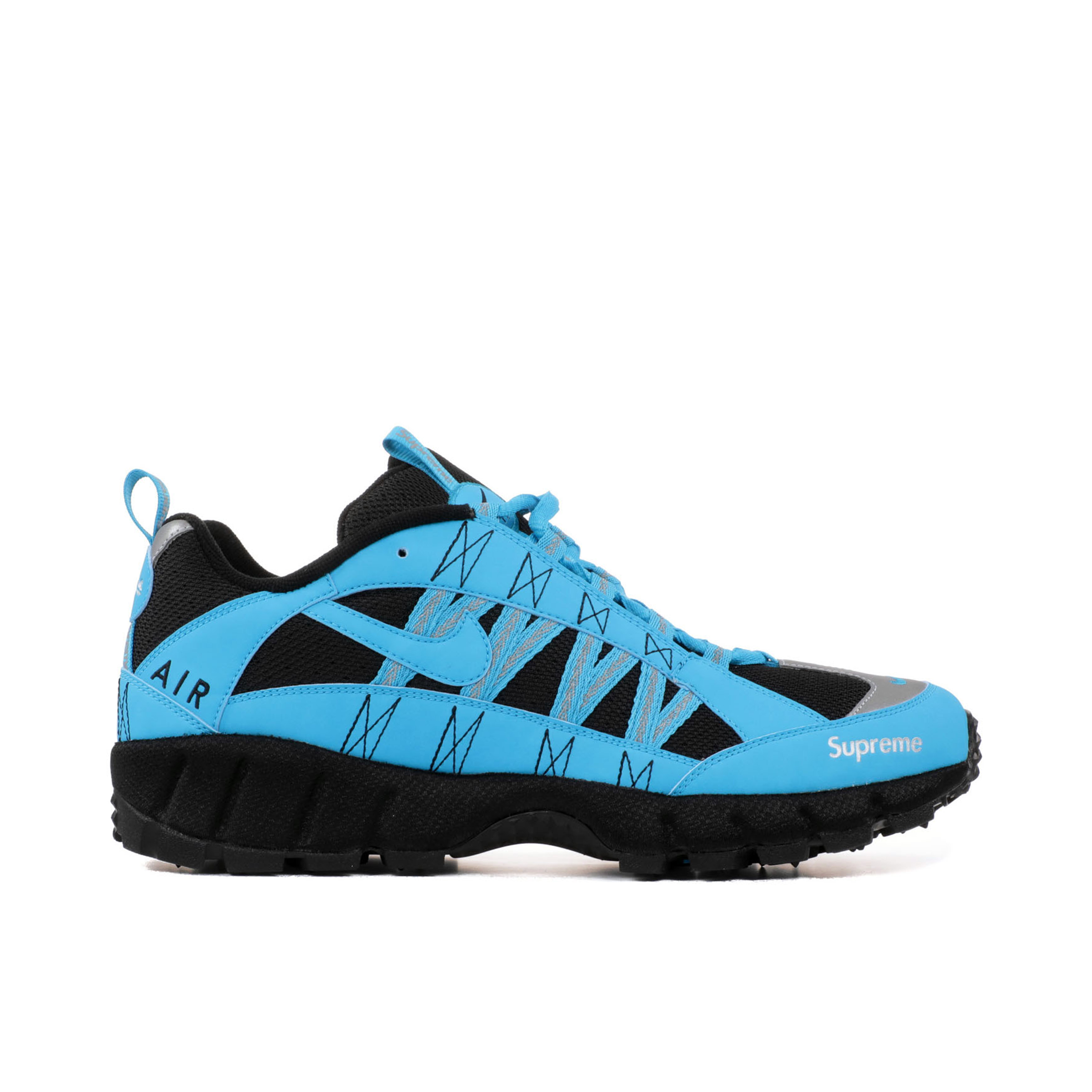 Nike air humara supreme online