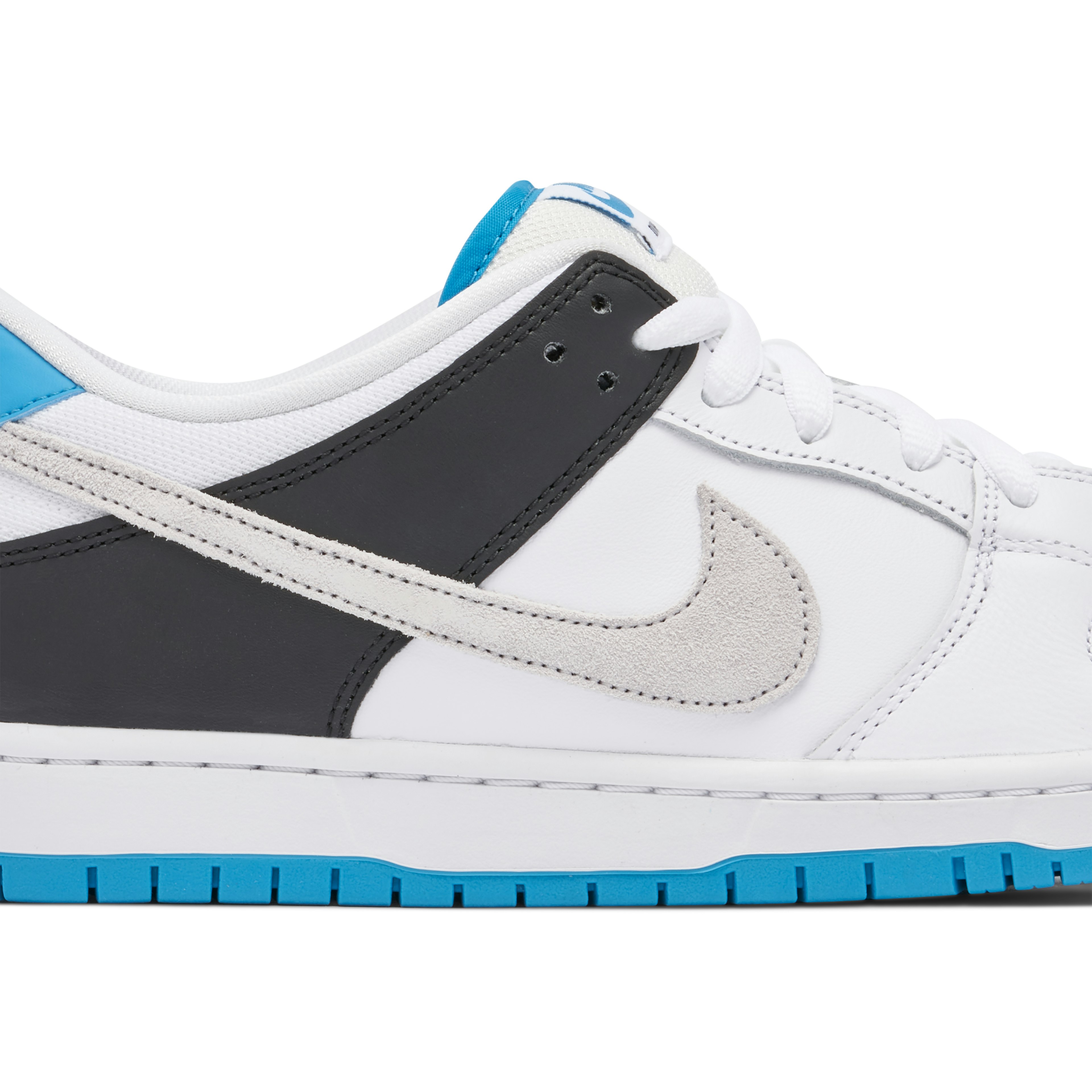 Nike SB Dunk Low Neutral Grey Laser Blue