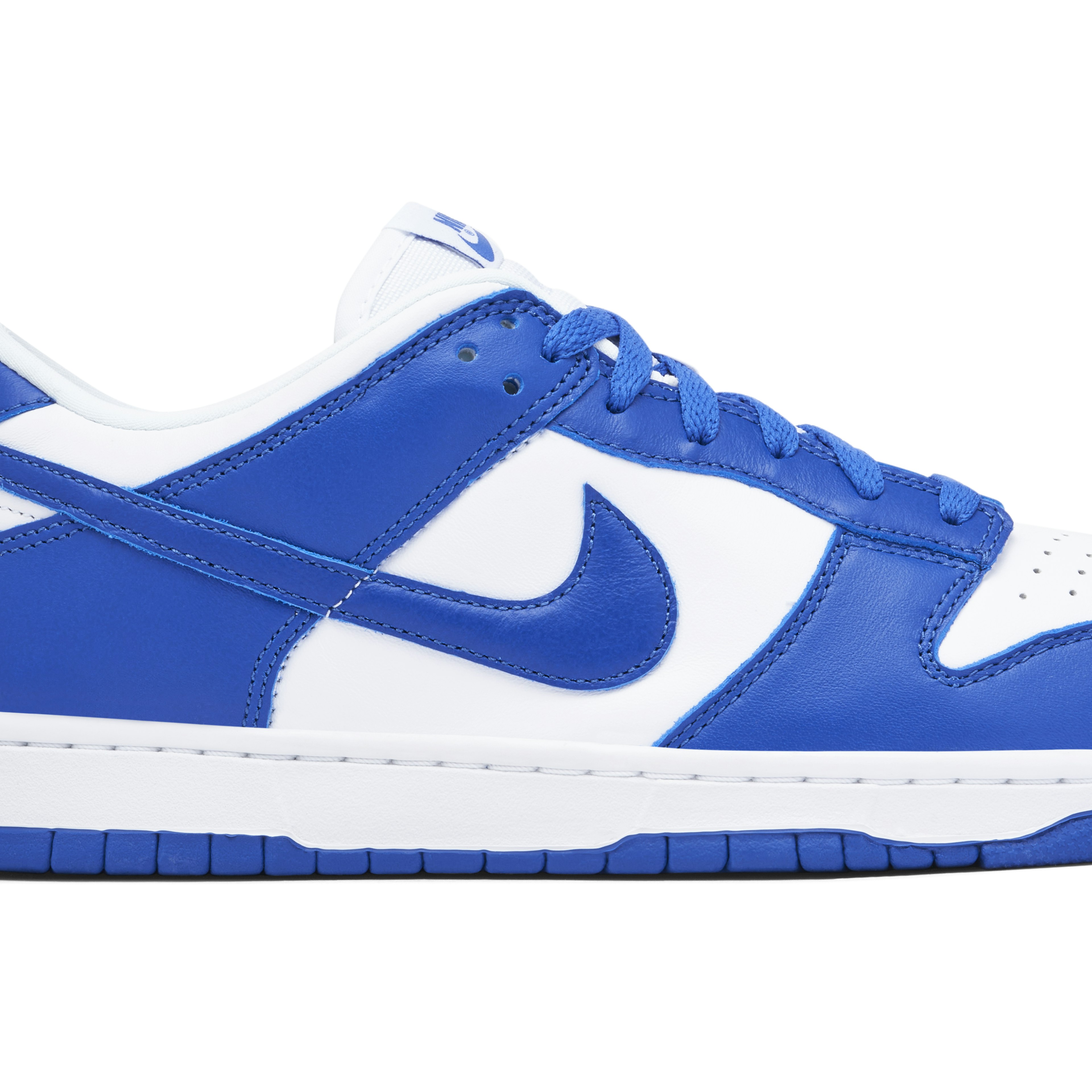 Nike Dunk Low ‘Kentucky’