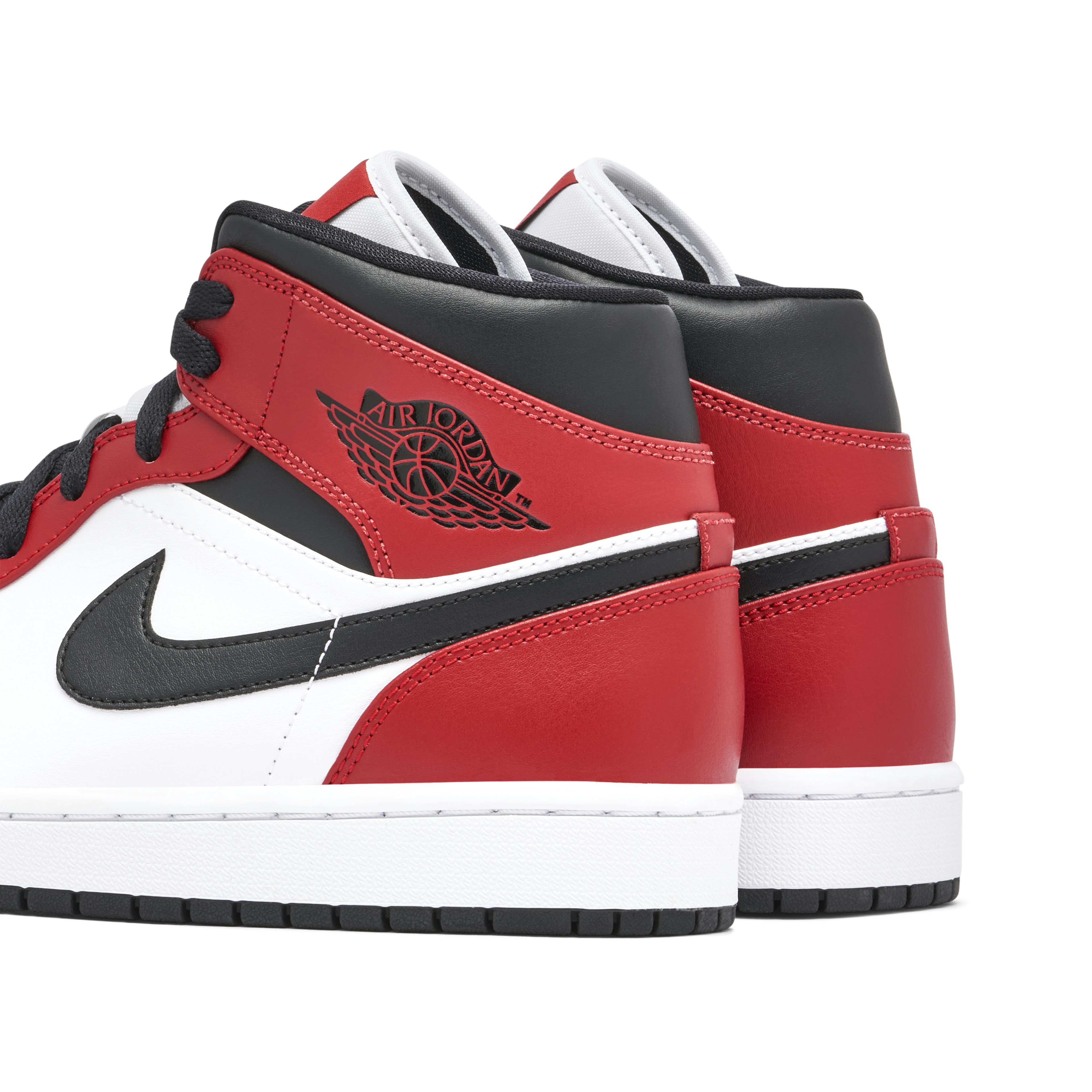 Air Jordan 1 Mid Chicago Toe