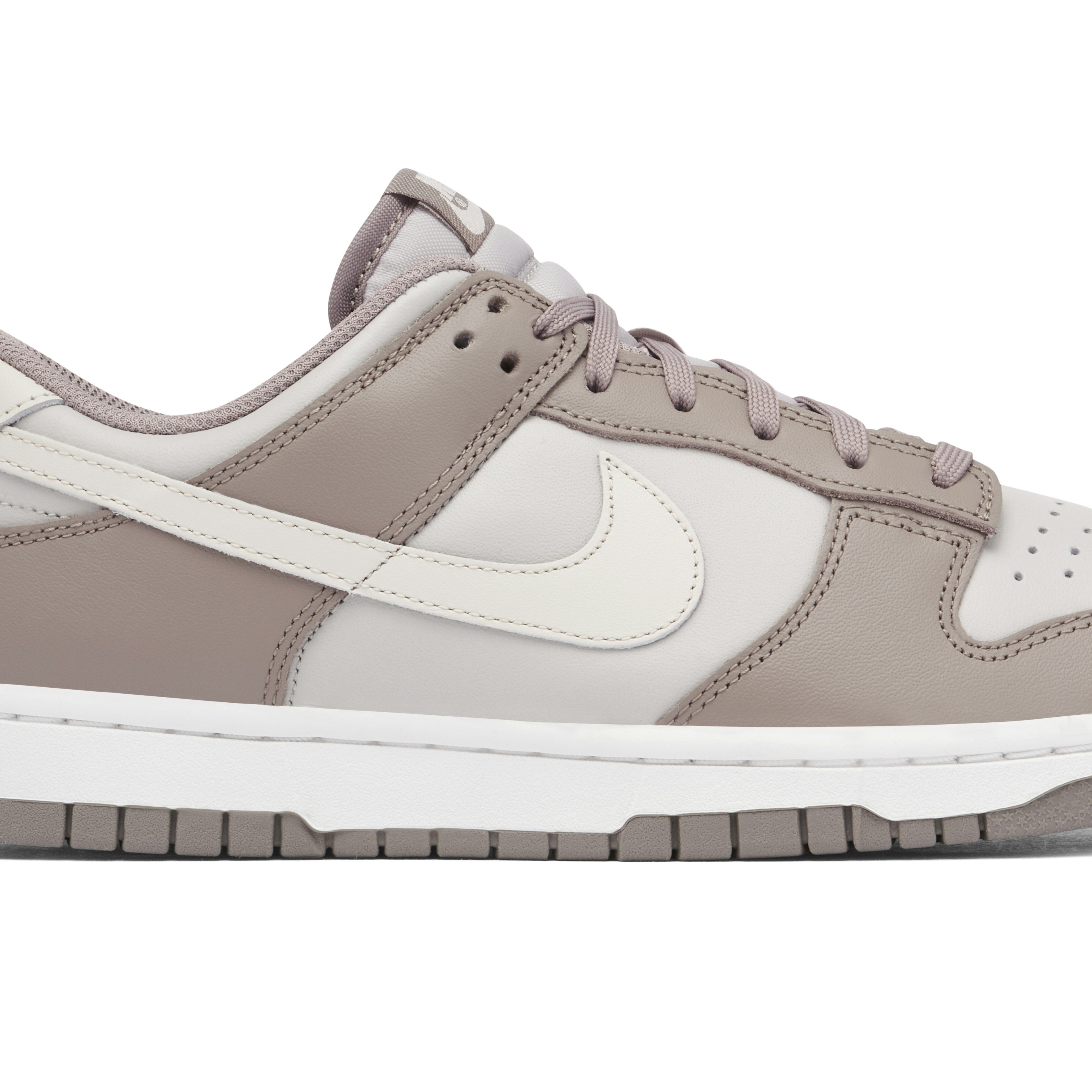 Nike Dunk Low Bone Tan