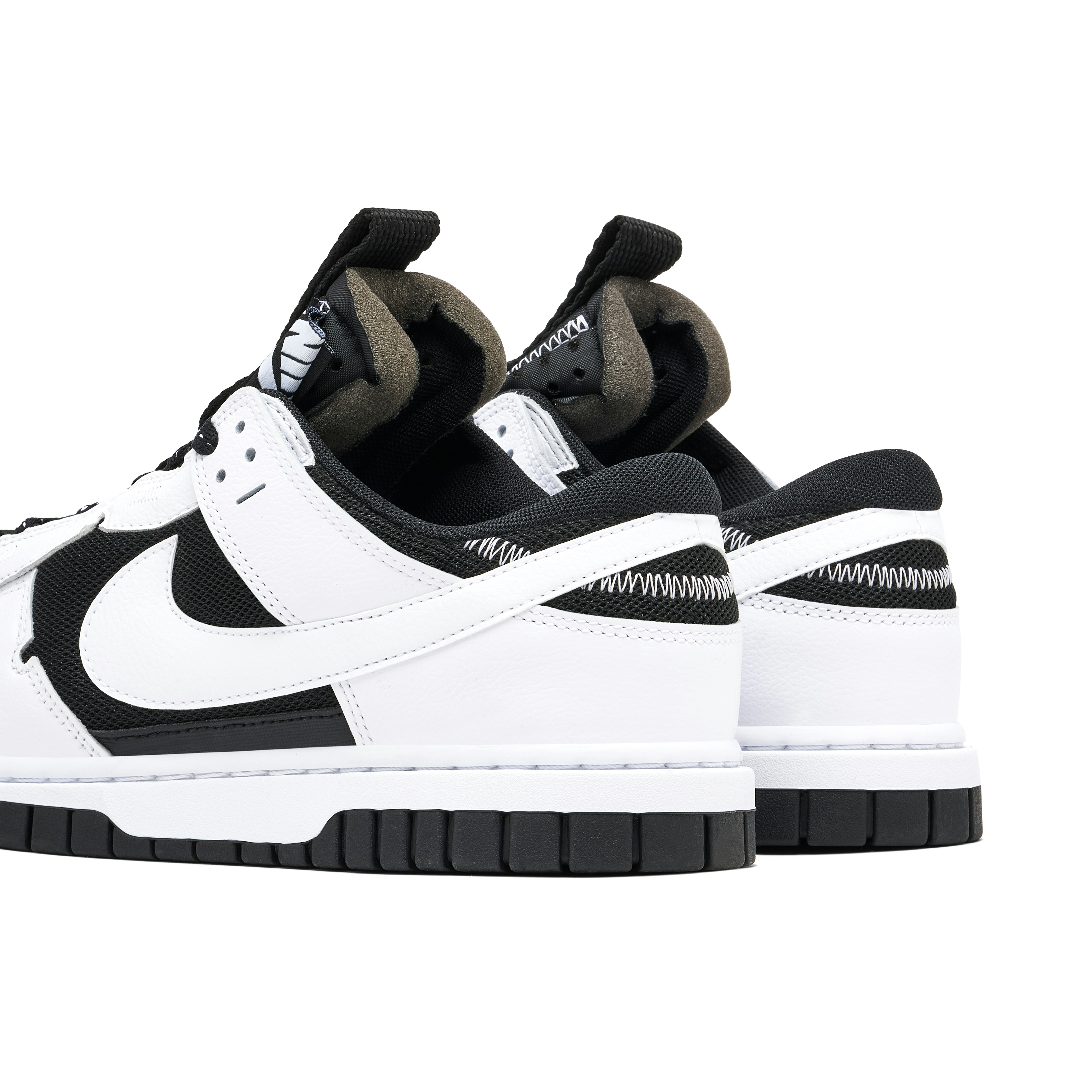 Nike Dunk Low Jumbo Panda