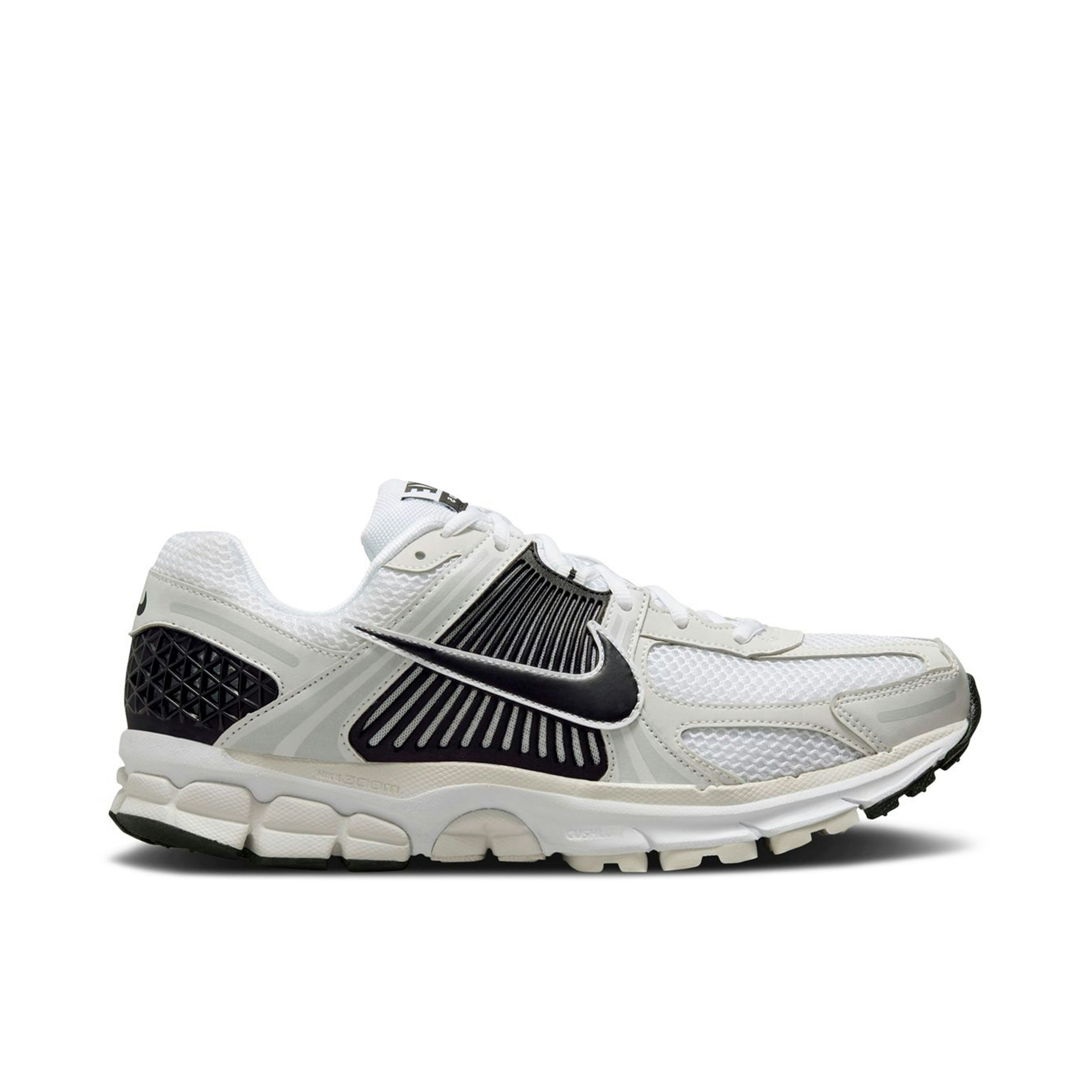 Nike Zoom Vomero 5 White Black