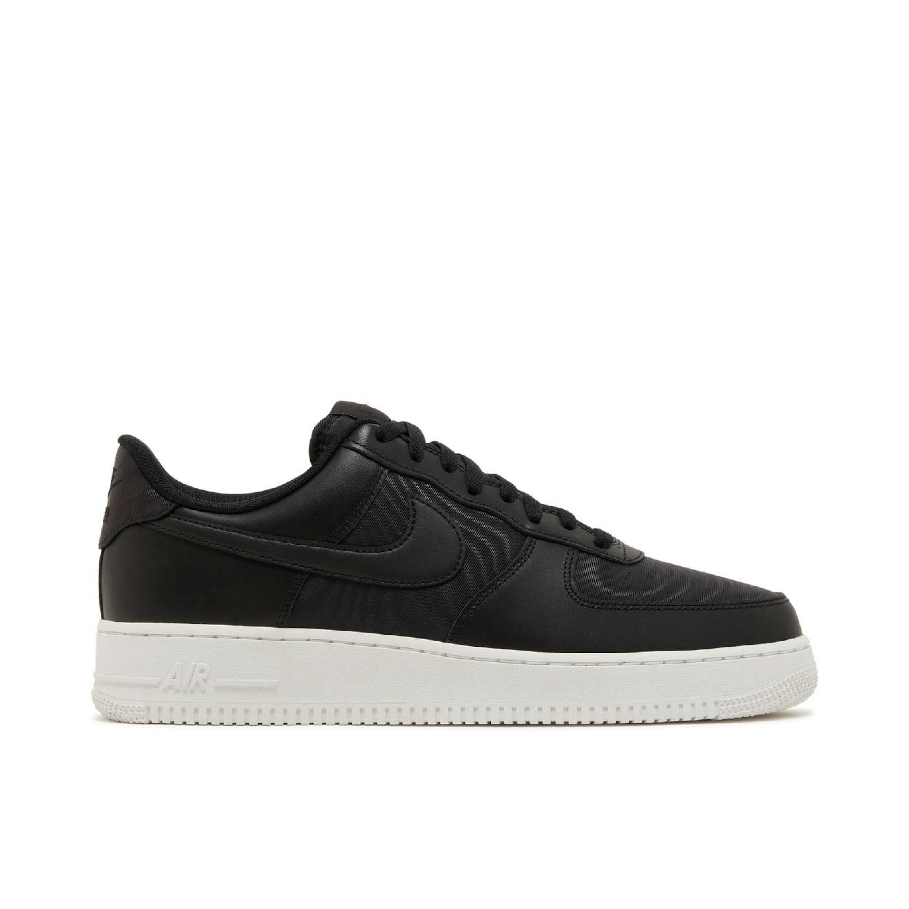 Nike Air Force 1 Low '07 SE Black Nylon
