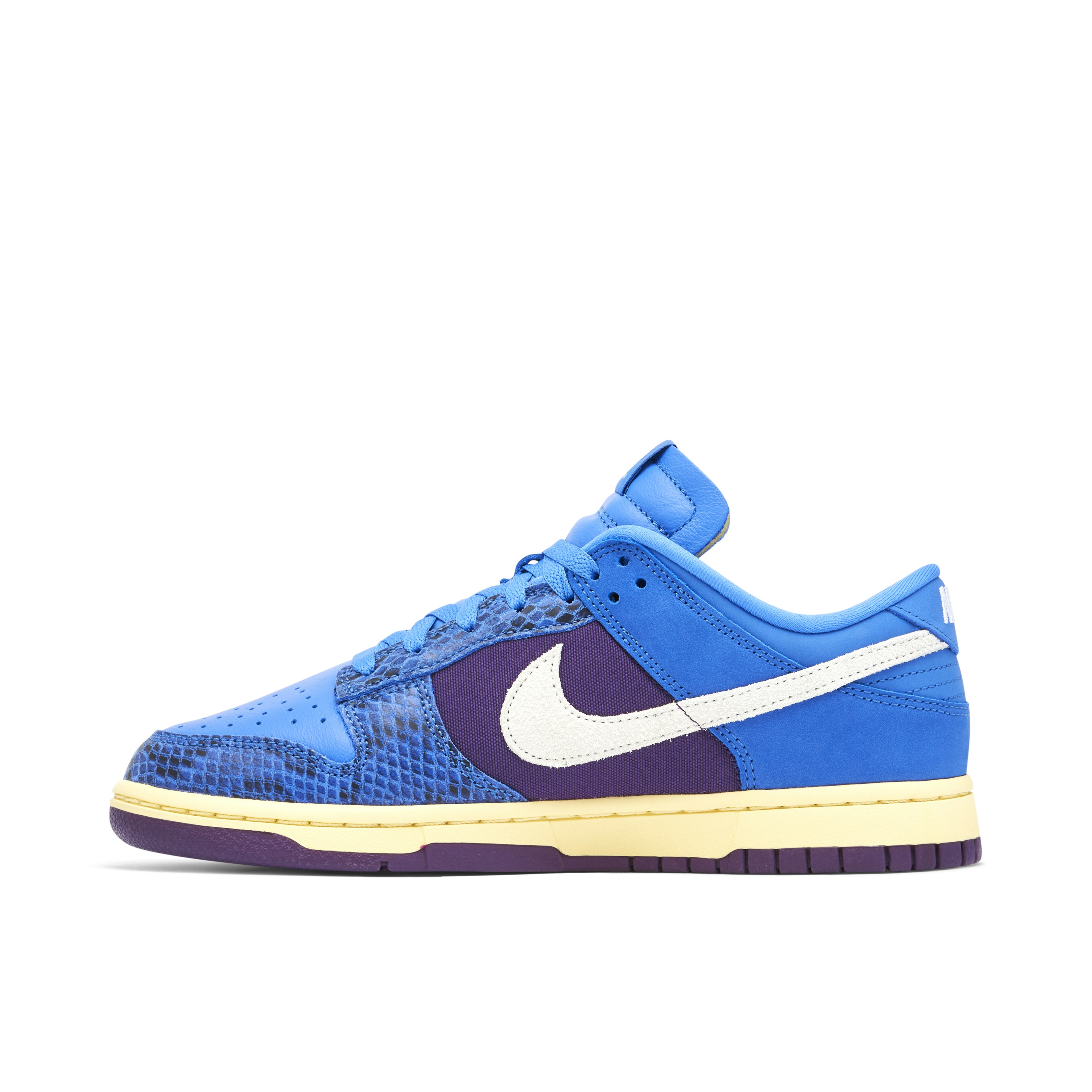 Undefeated x Dunk Low SP 5 On It