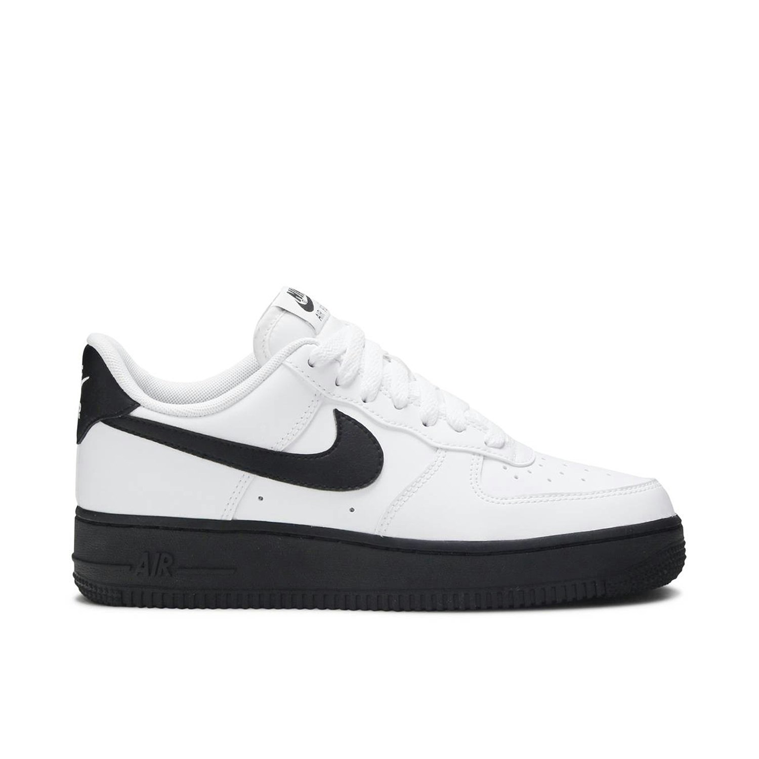 Nike Air Force 1 07 Low White Black Midsole