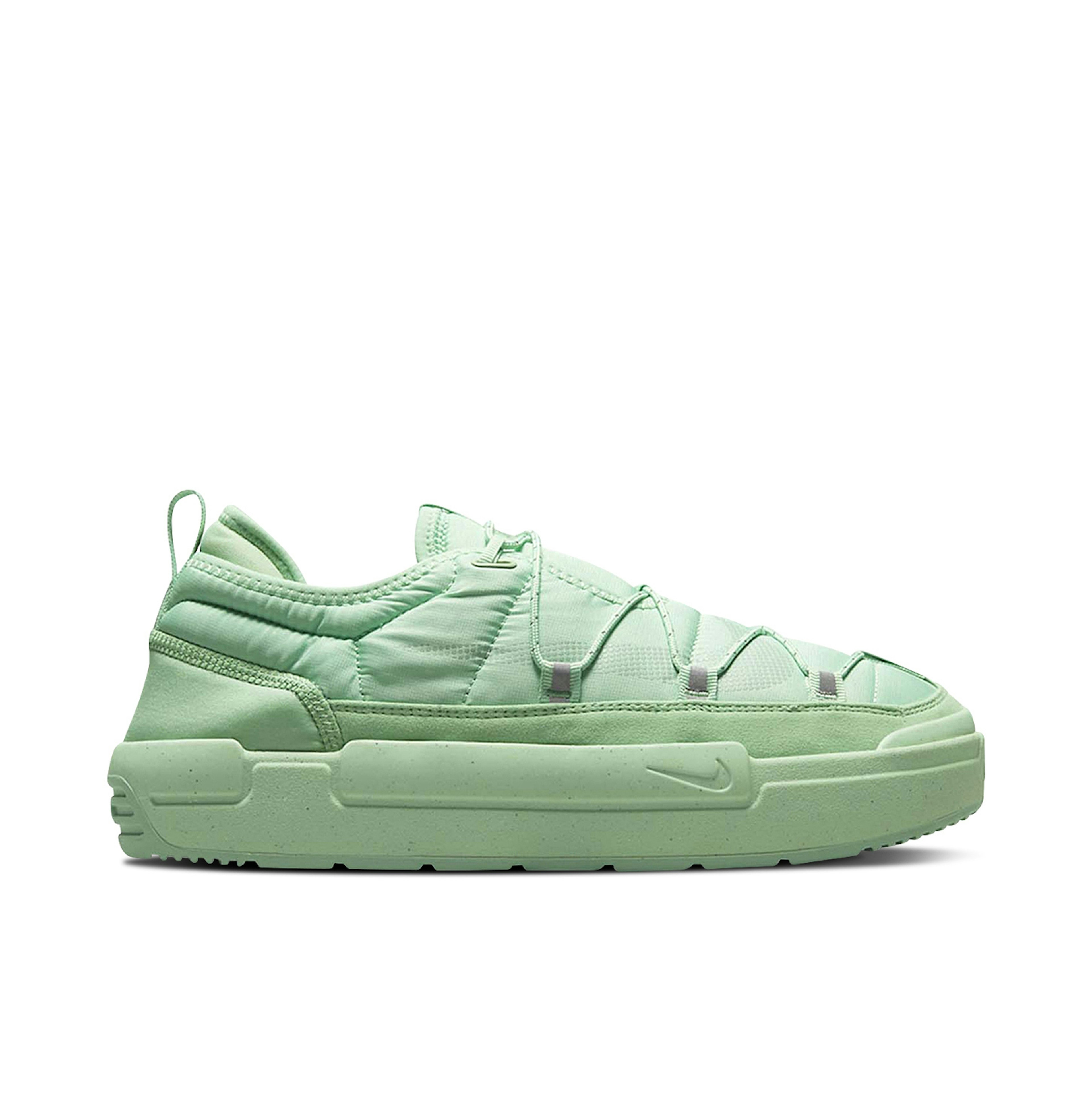 Nike Offline Pack Enamel Green