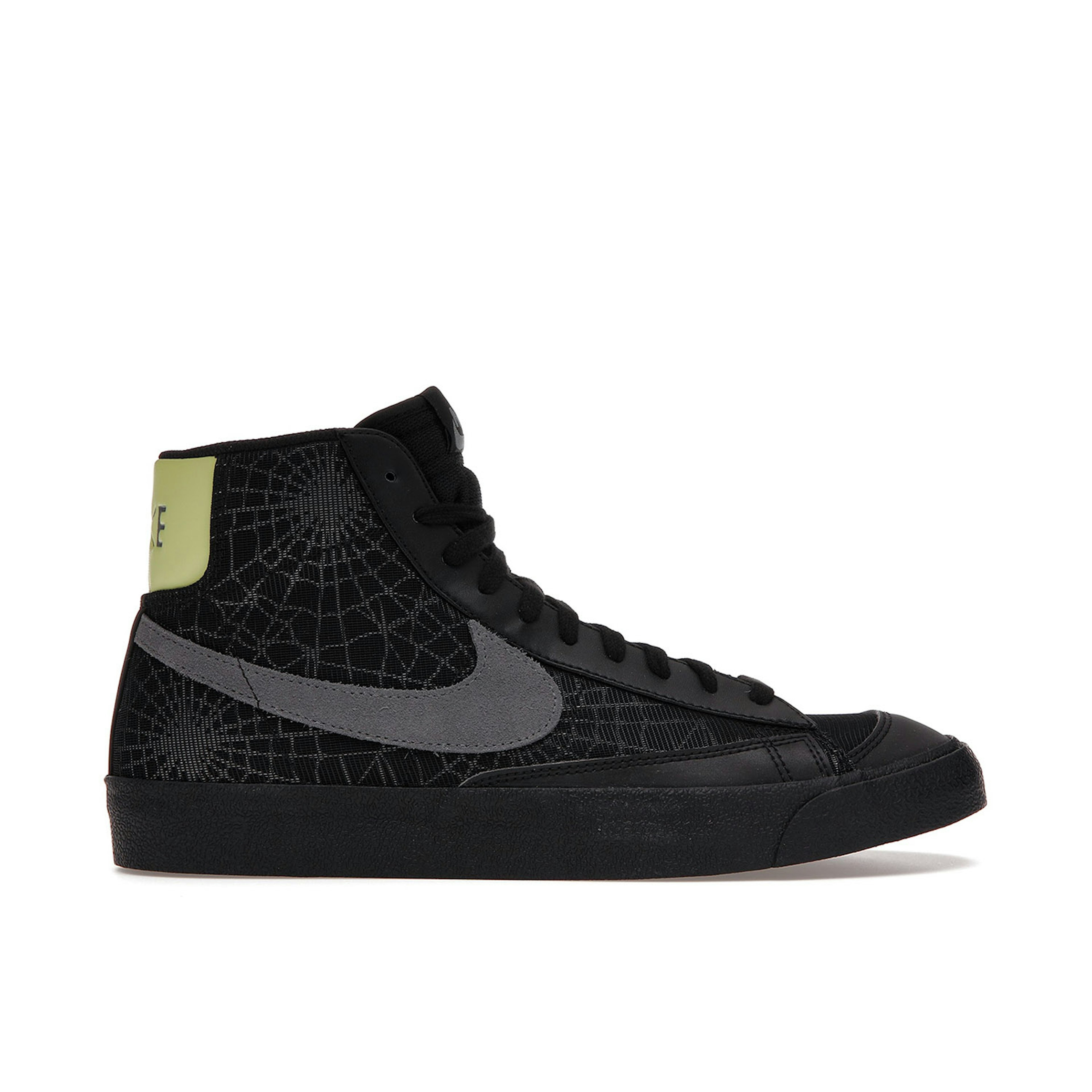 Nike Blazer Mid 77 Spider Web Halloween 2020