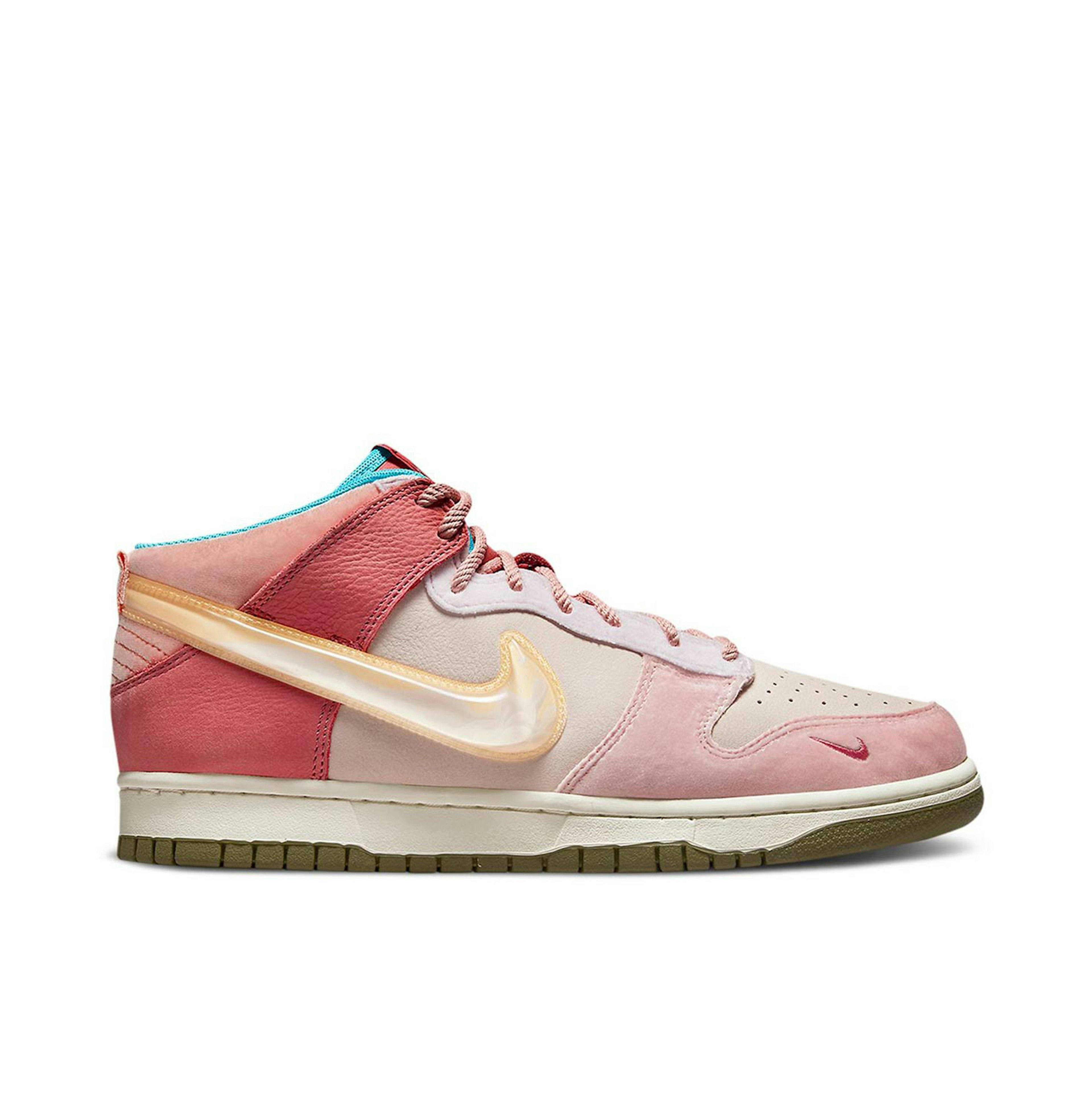 Nike Dunk Mid Social Status Free Lunch Strawberry Milk