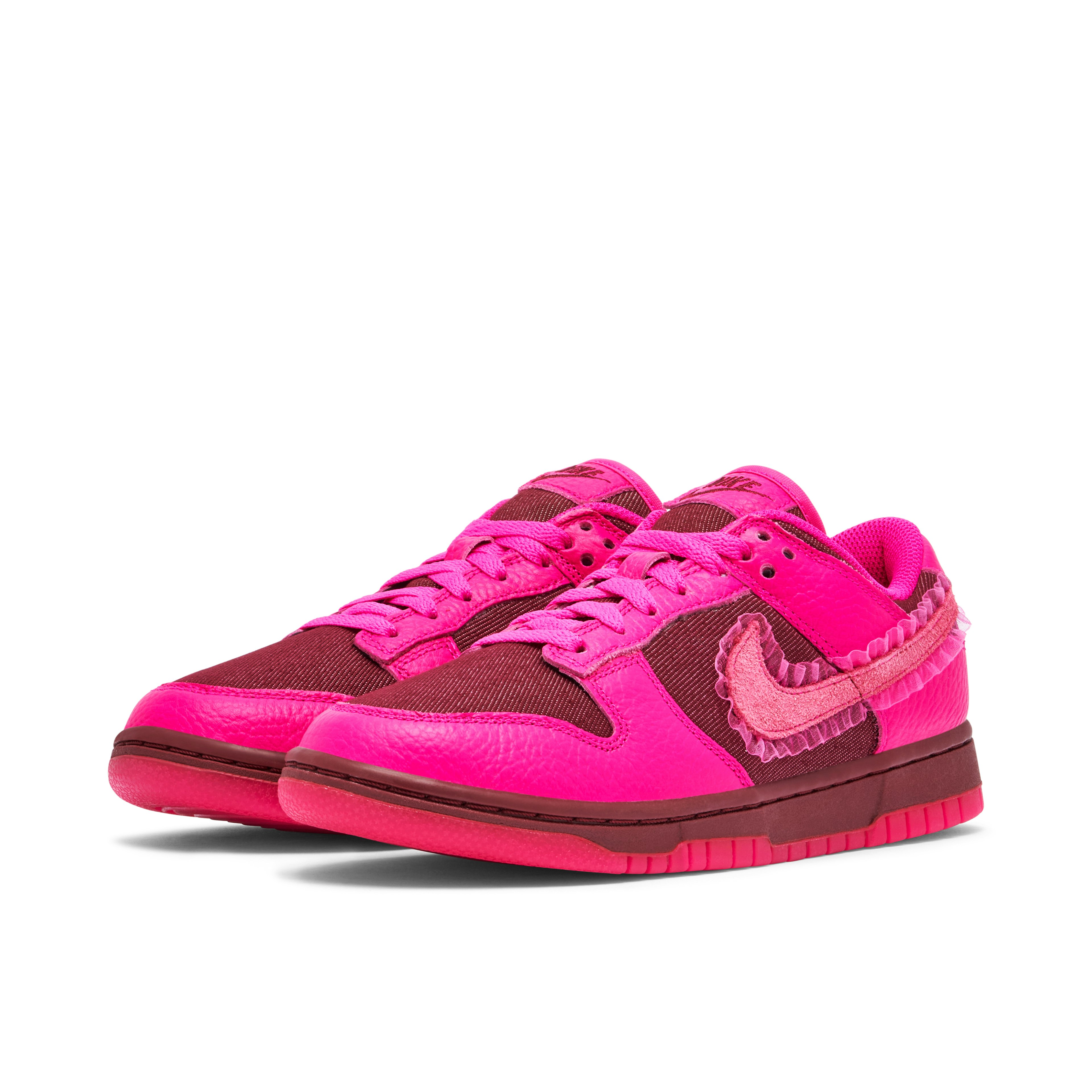 Nike Dunk Low Valentines Day Femme
