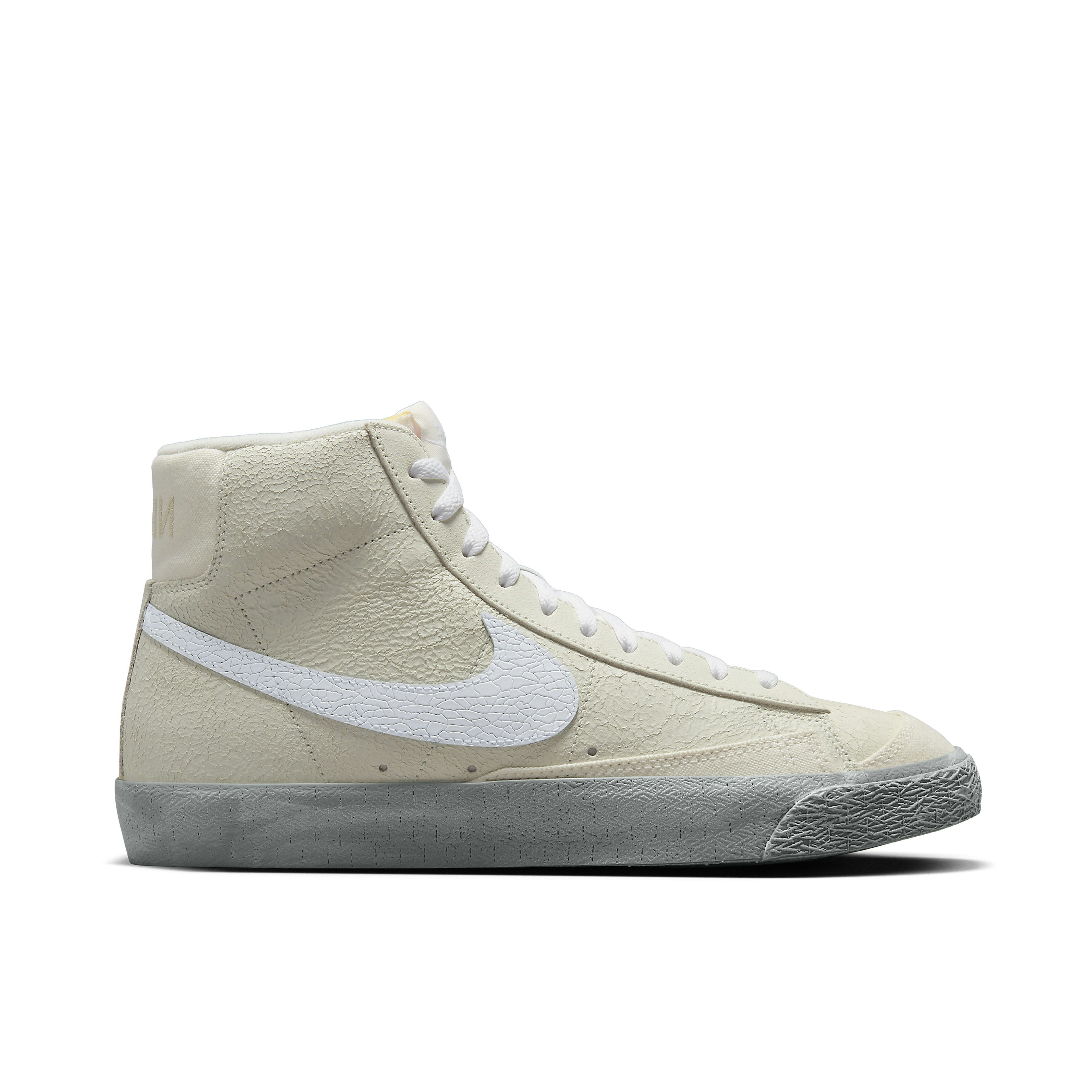 Nike Blazer Mid EMB Summit White