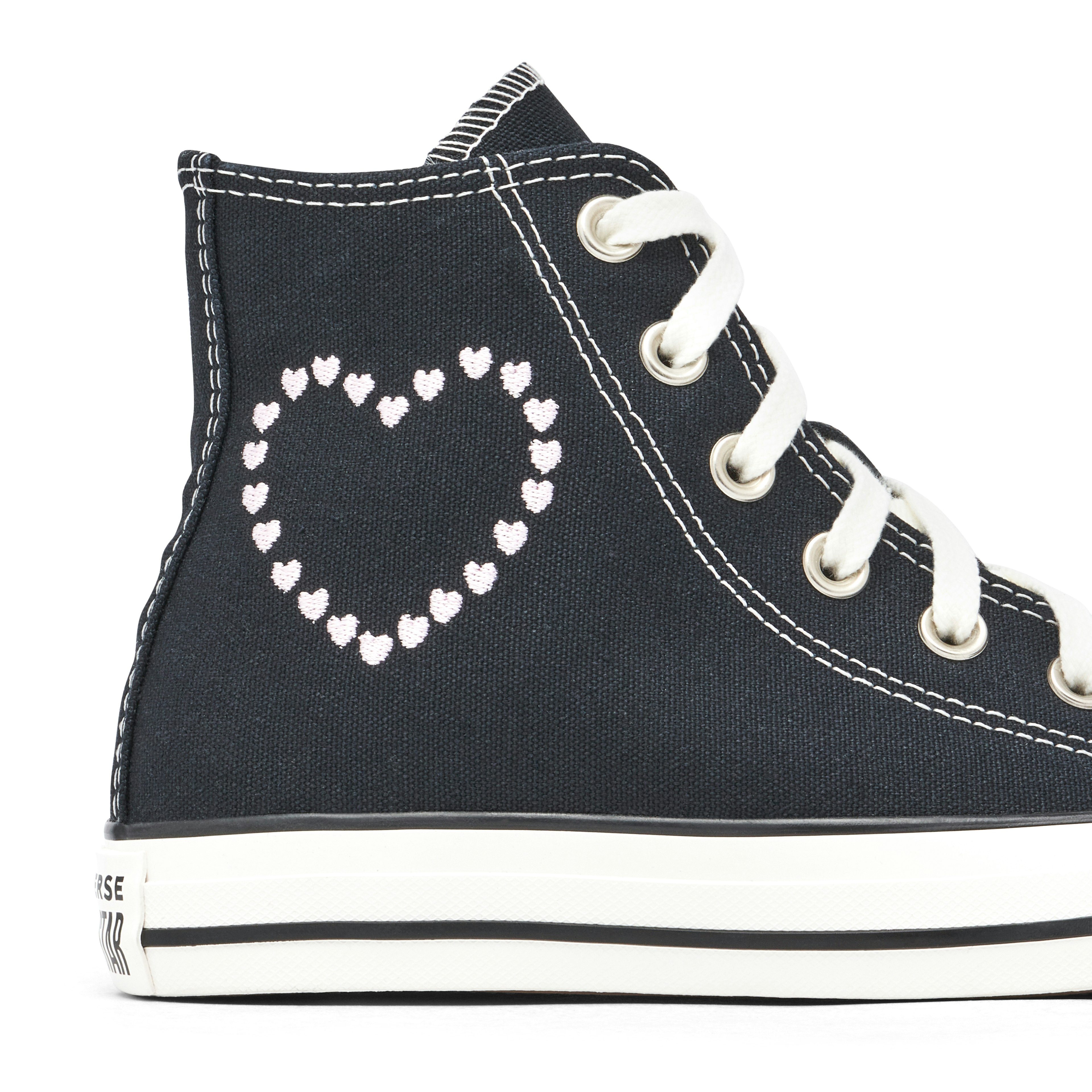 Converse Chuck Taylor All-Star Embroidered Hearts Womens