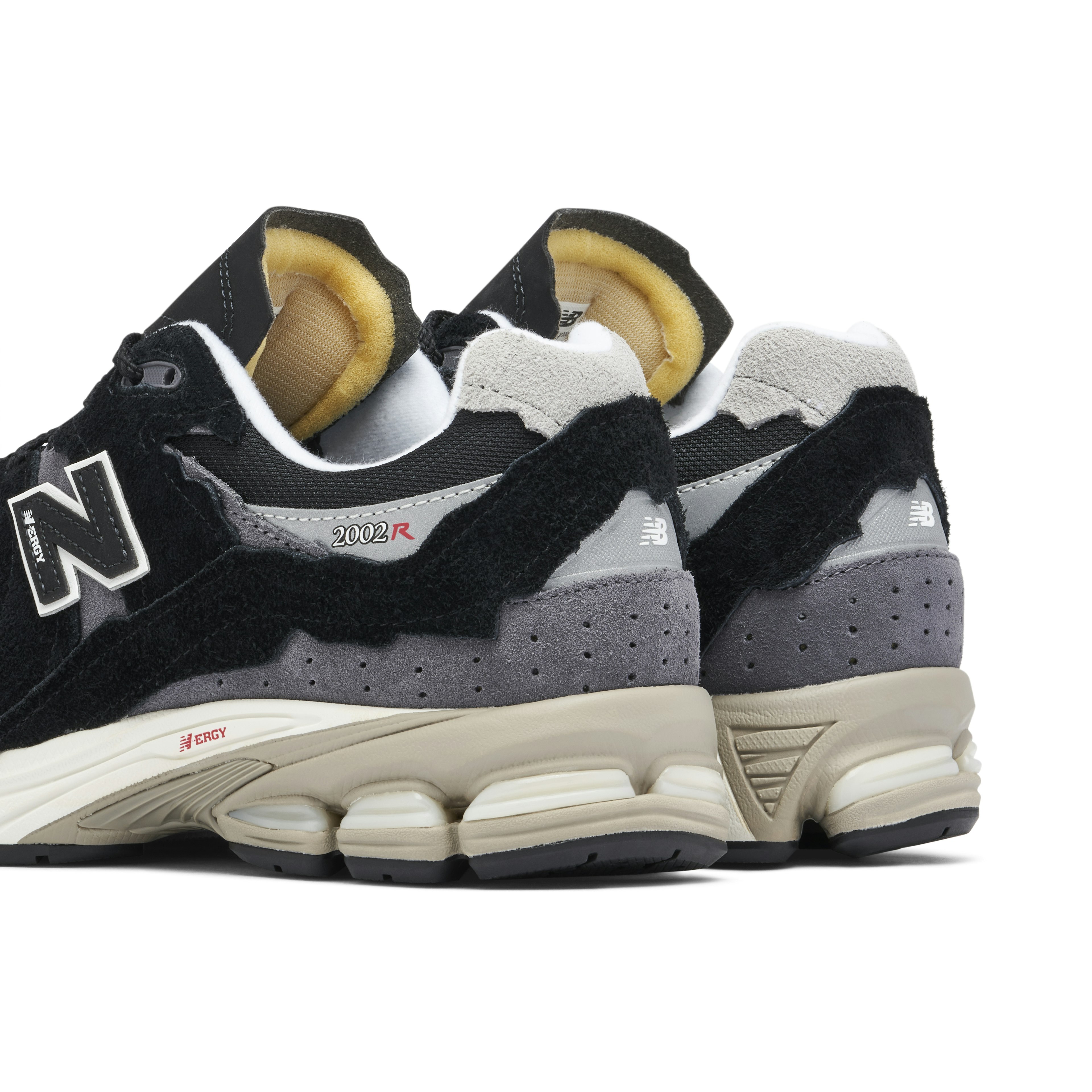 New Balance 2002R Protection Pack Black Grey