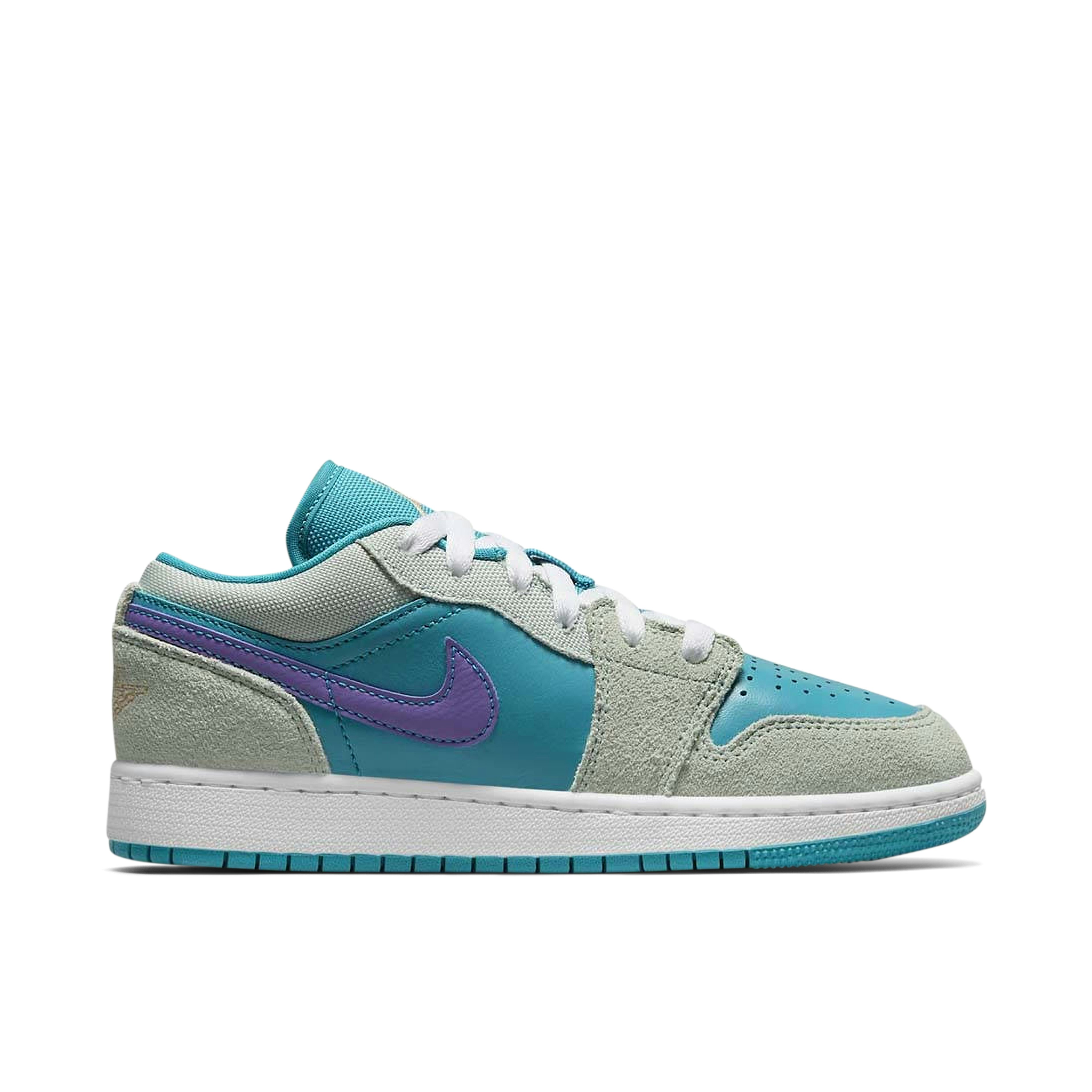 AIR JORDAN 1 LOW SE PSYCHIC PURPLE GS