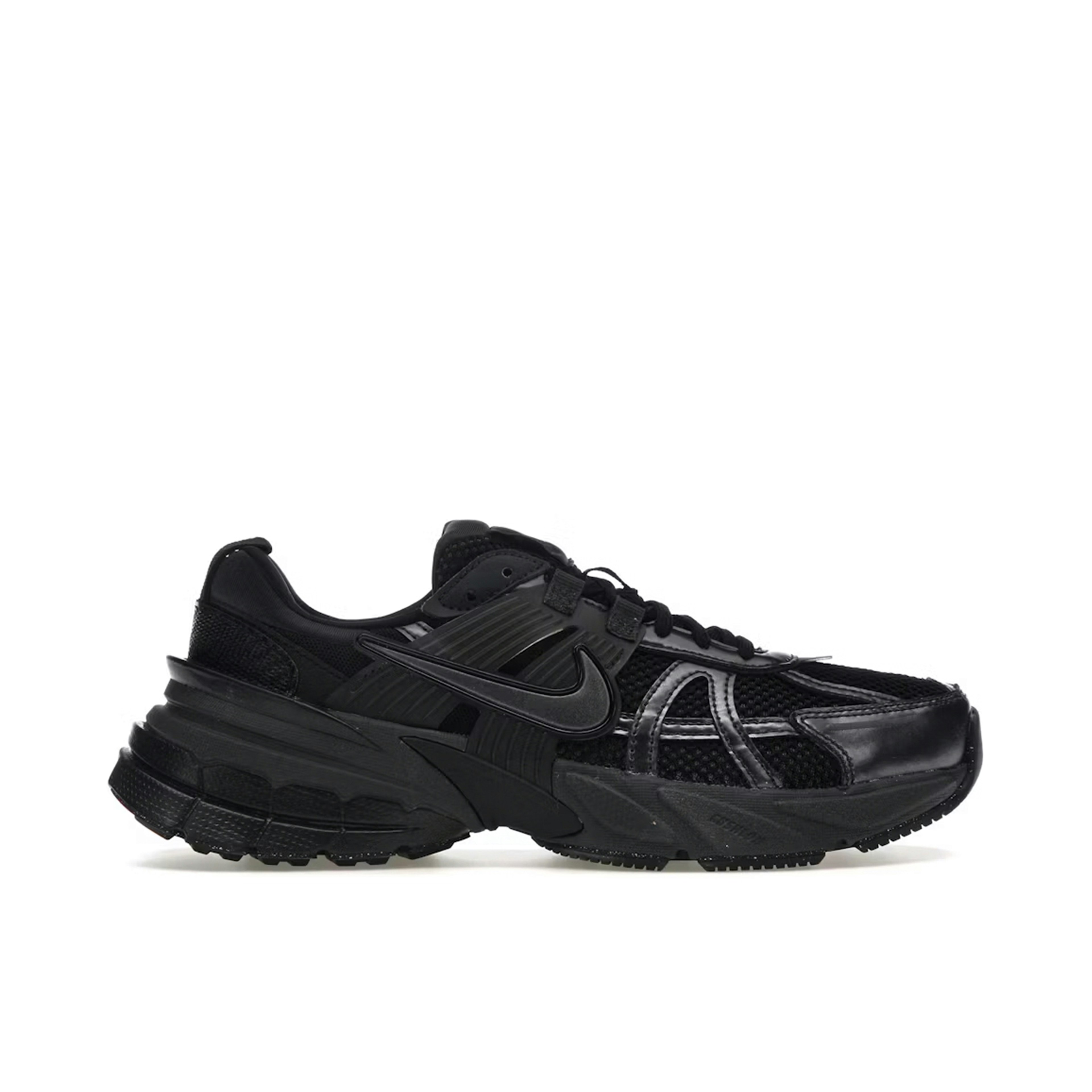 Nike V2K Run Black Dark Smoke Grey Womens