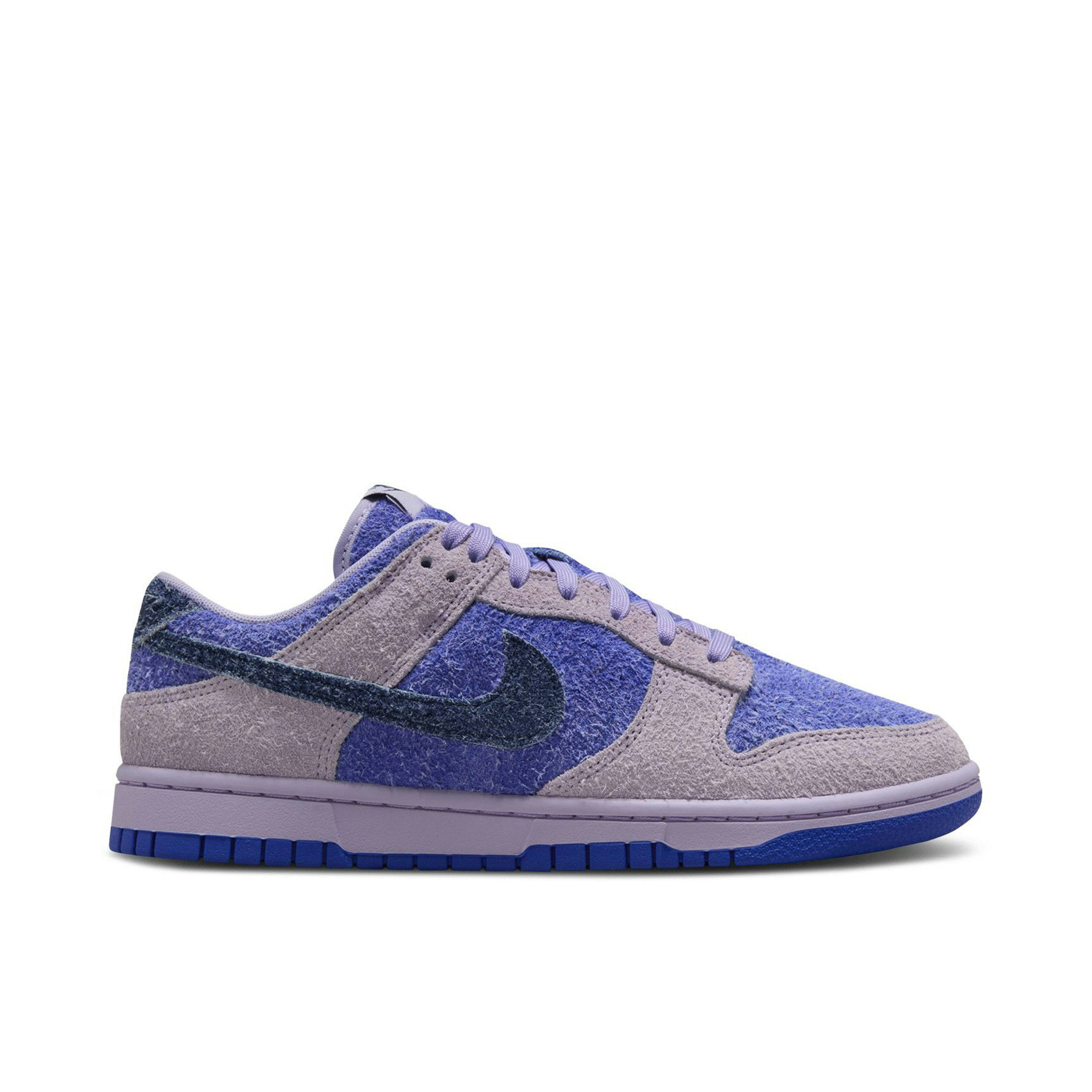 Nike Dunk Low SE Hydrangeas Womens