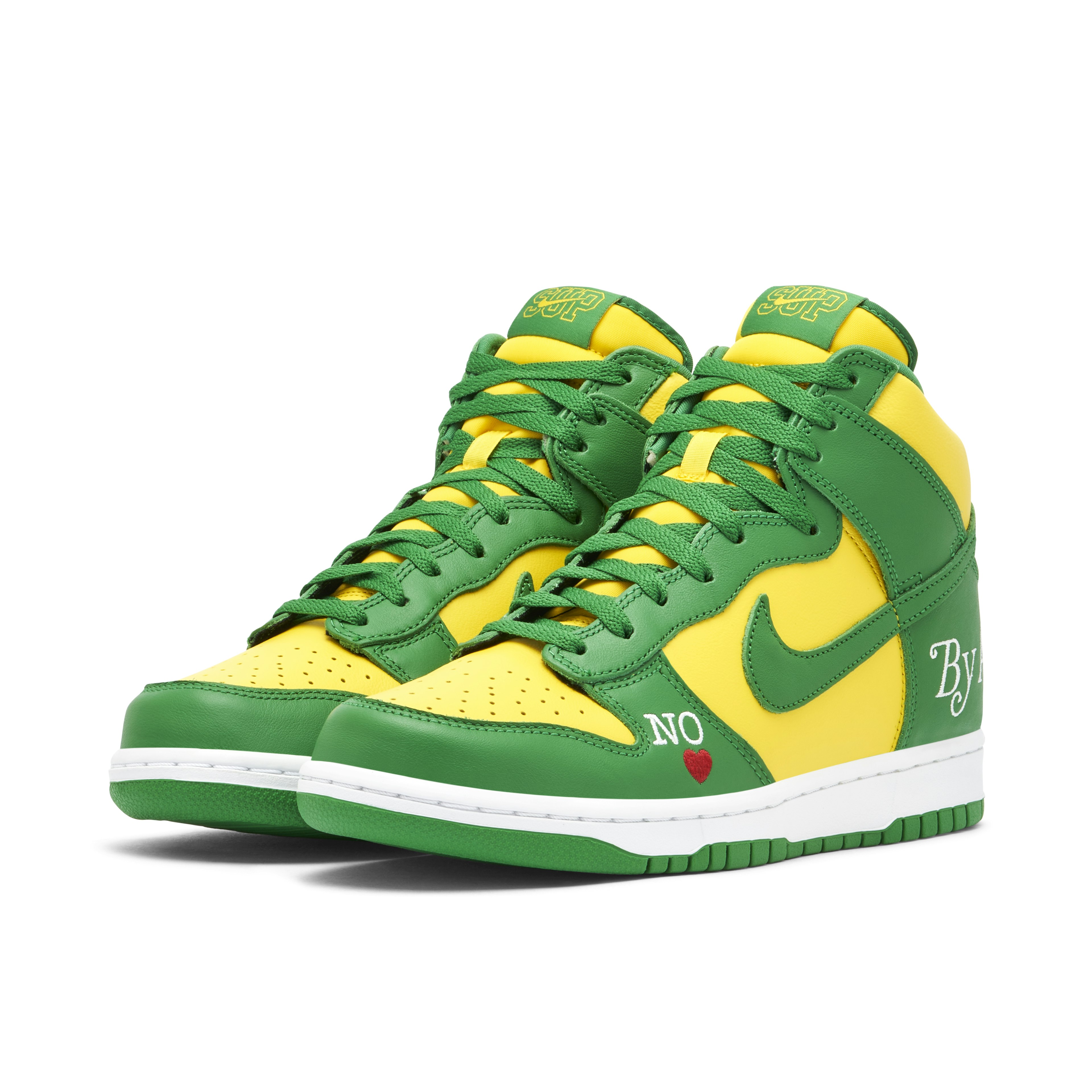 Supreme x Nike SB Dunk High By Any Means Brazil